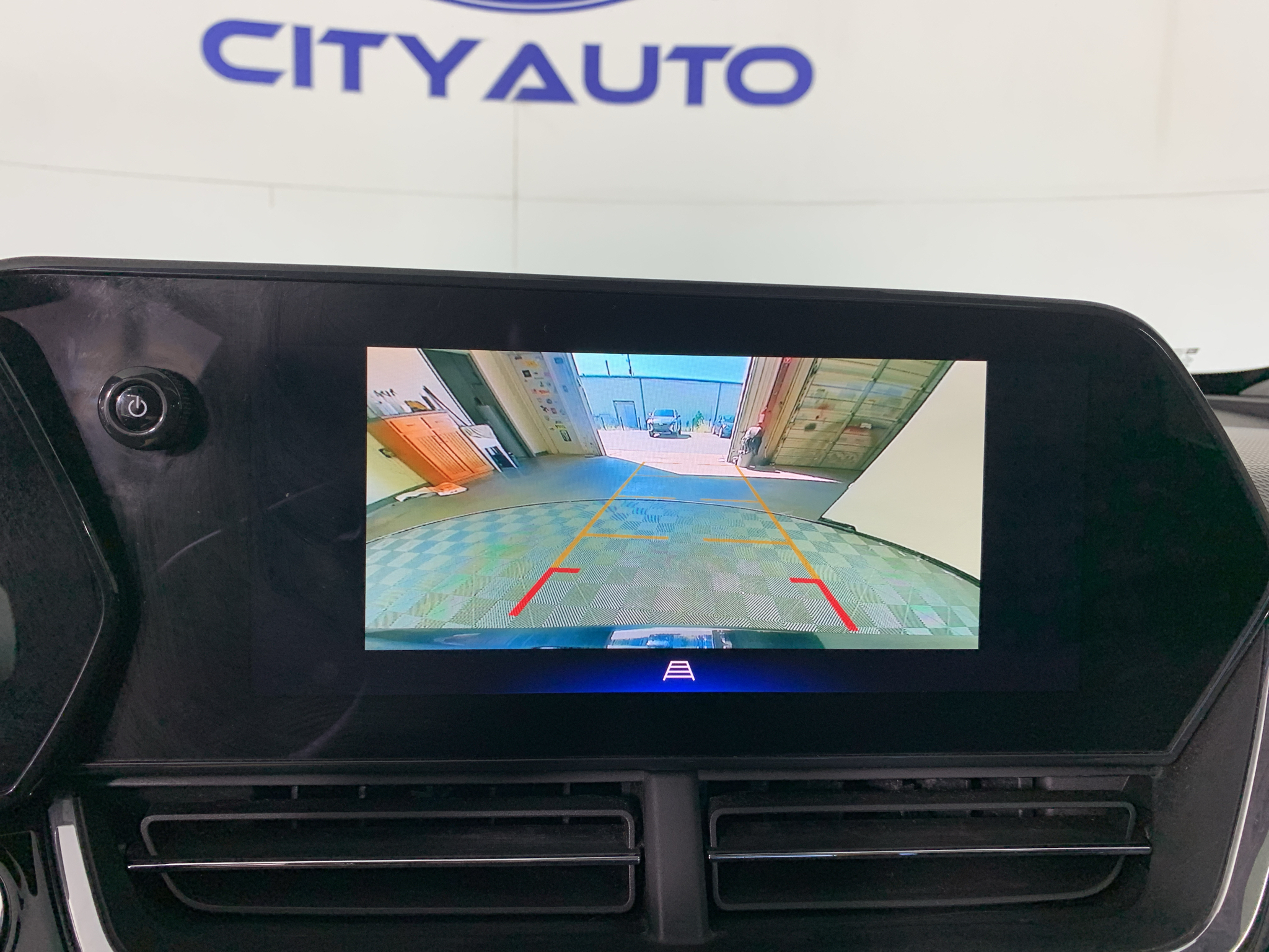 Used 2025 Chevrolet Trax SUV