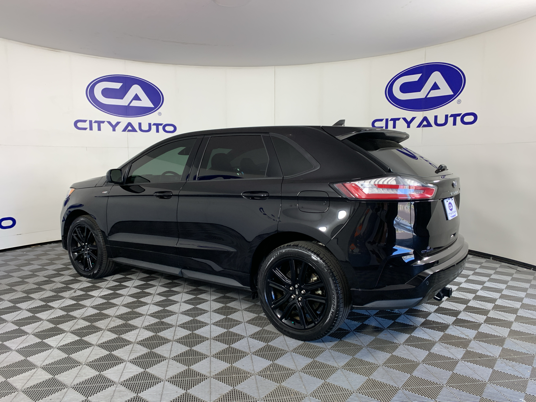 Used 2023 Ford Edge SUV