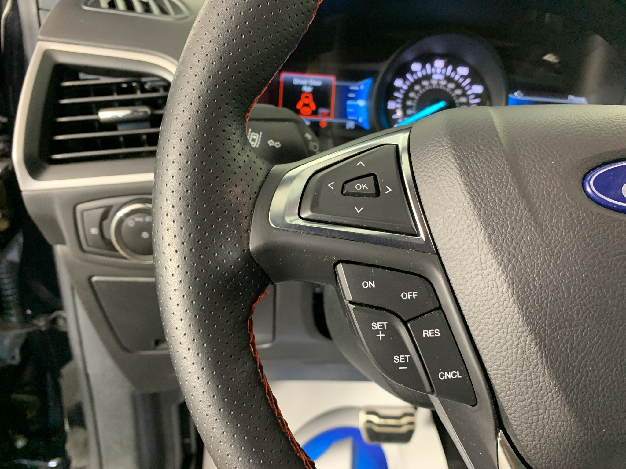 Used 2023 Ford Edge SUV