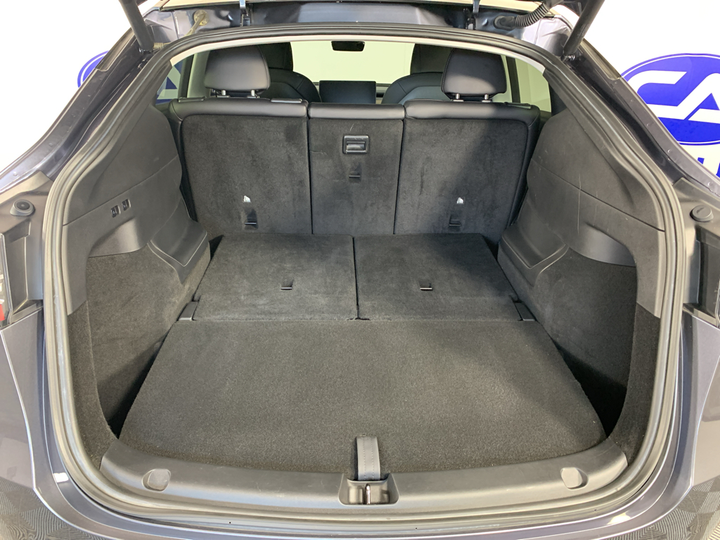 Vehicle photo 31