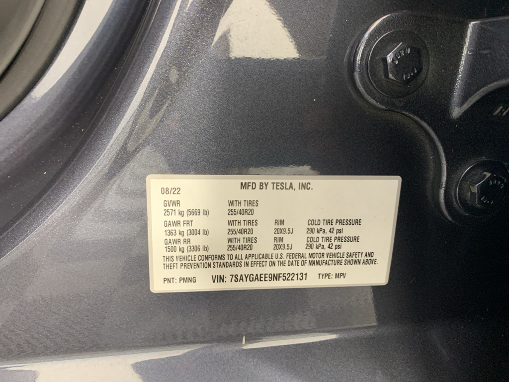 Vehicle photo 12