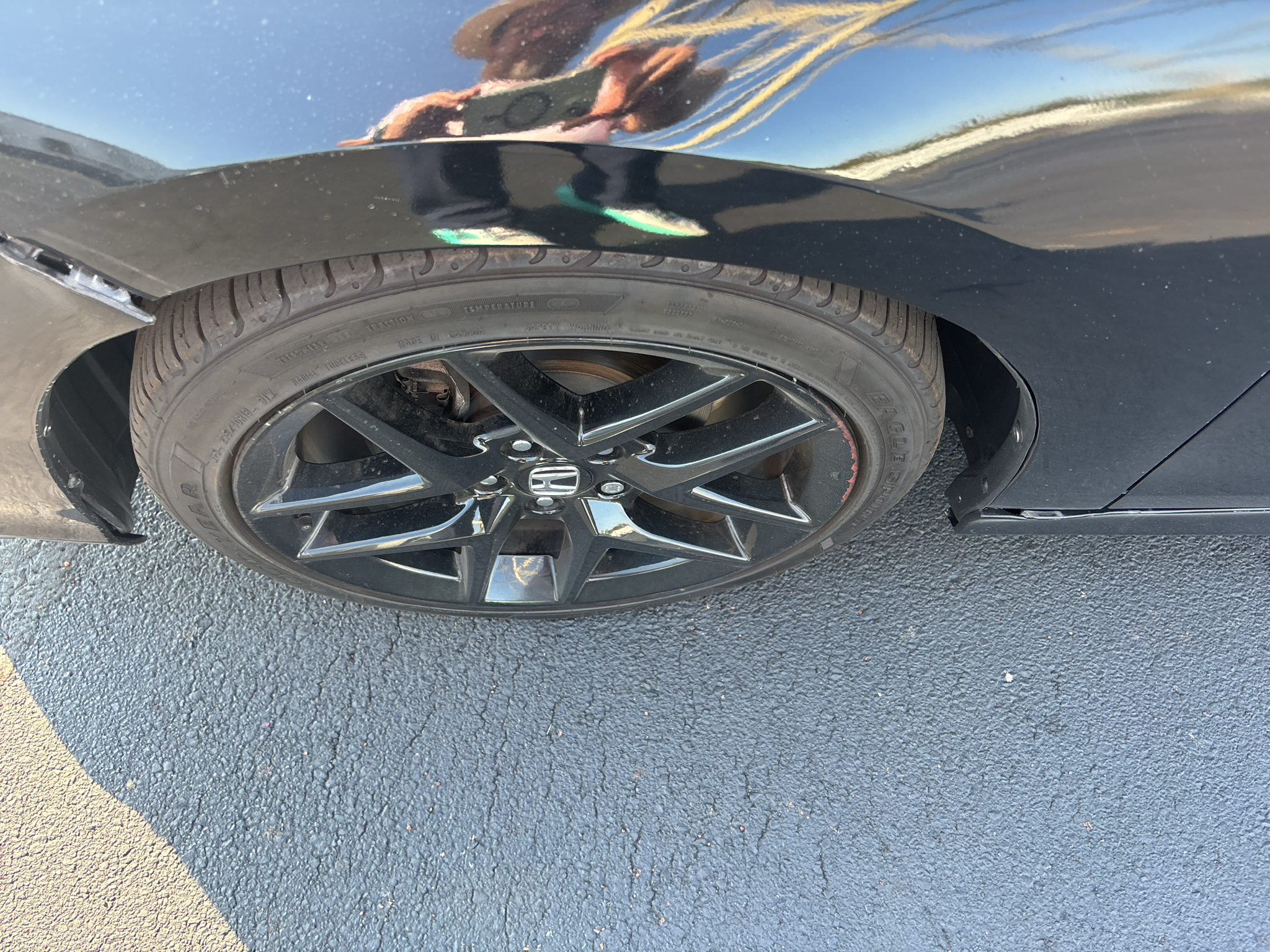 Vehicle photo 4