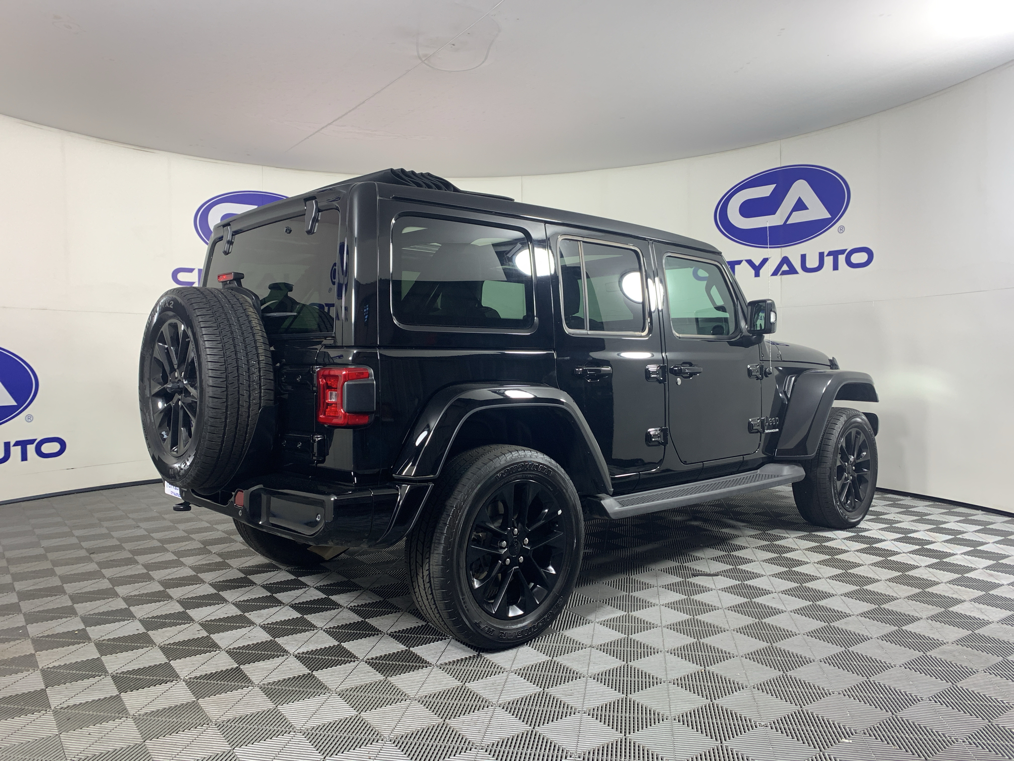 Used 2023 Jeep Wrangler SUV