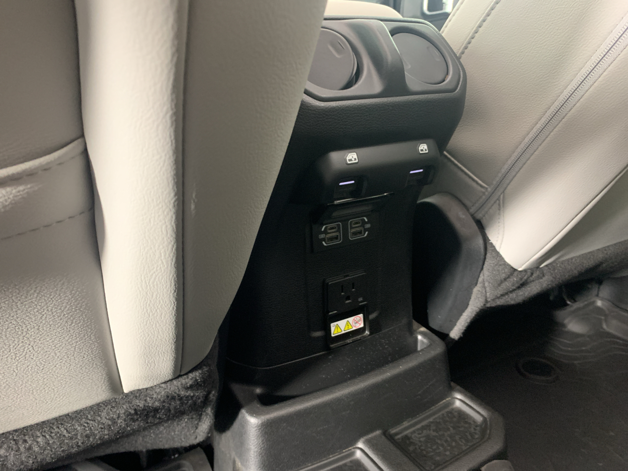 Used 2023 Jeep Wrangler SUV