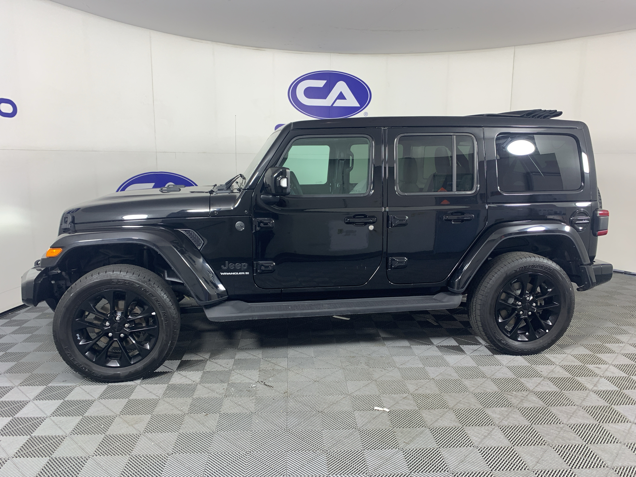 Used 2023 Jeep Wrangler SUV