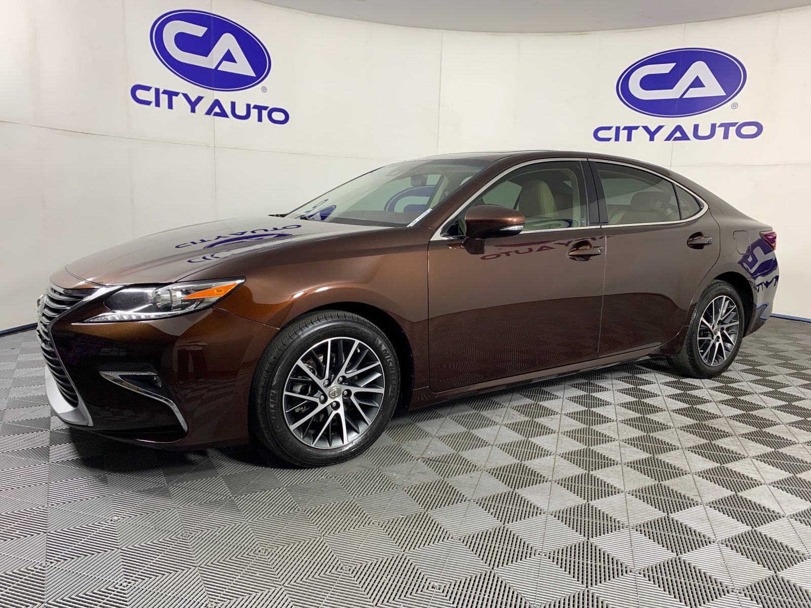 Used 2018 Lexus ES 350 Sedan