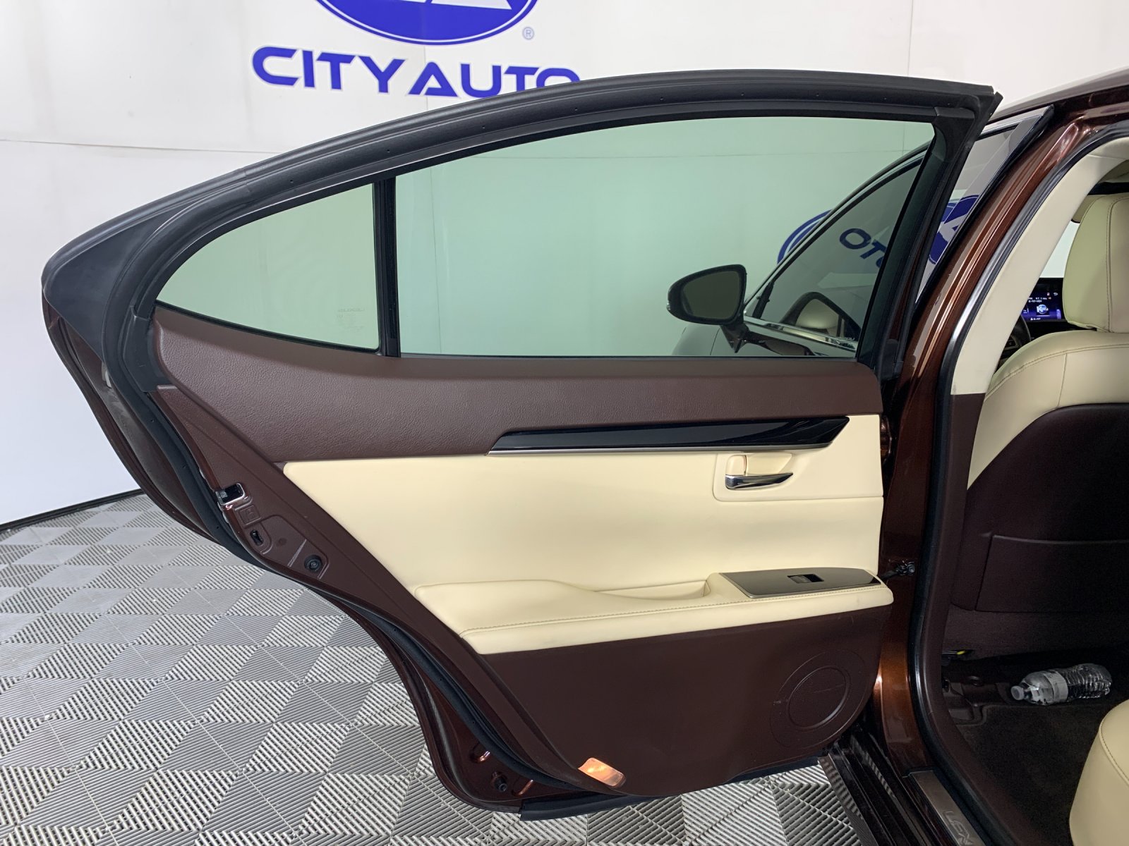 Used 2018 Lexus ES 350 Sedan