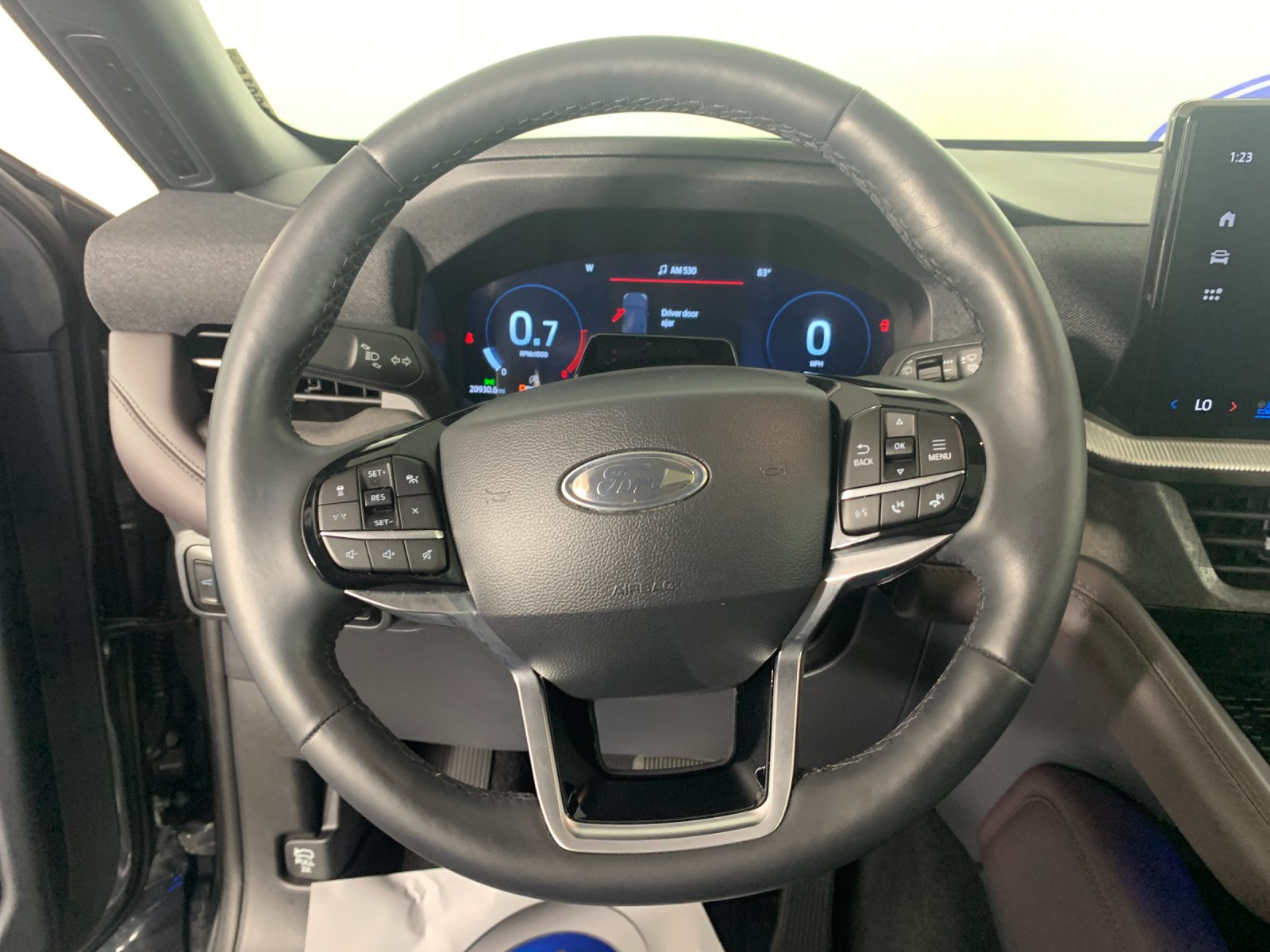 Used 2025 Ford Explorer SUV