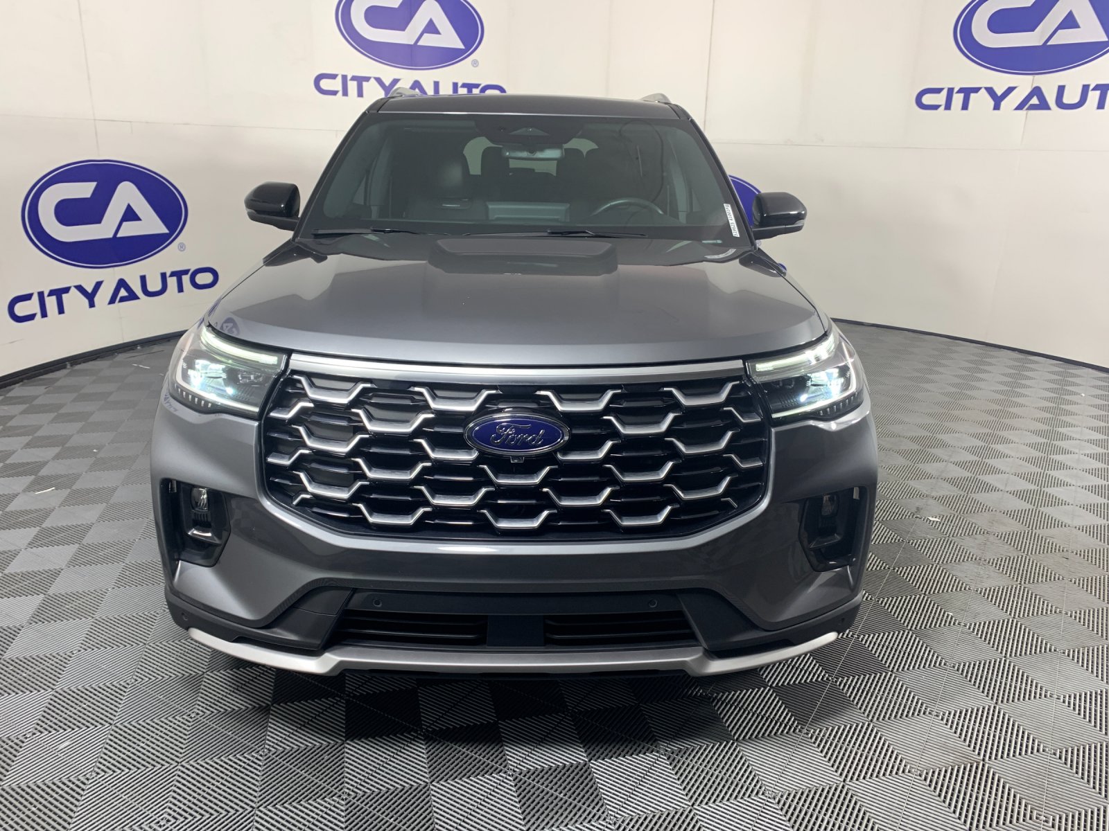 Used 2025 Ford Explorer SUV