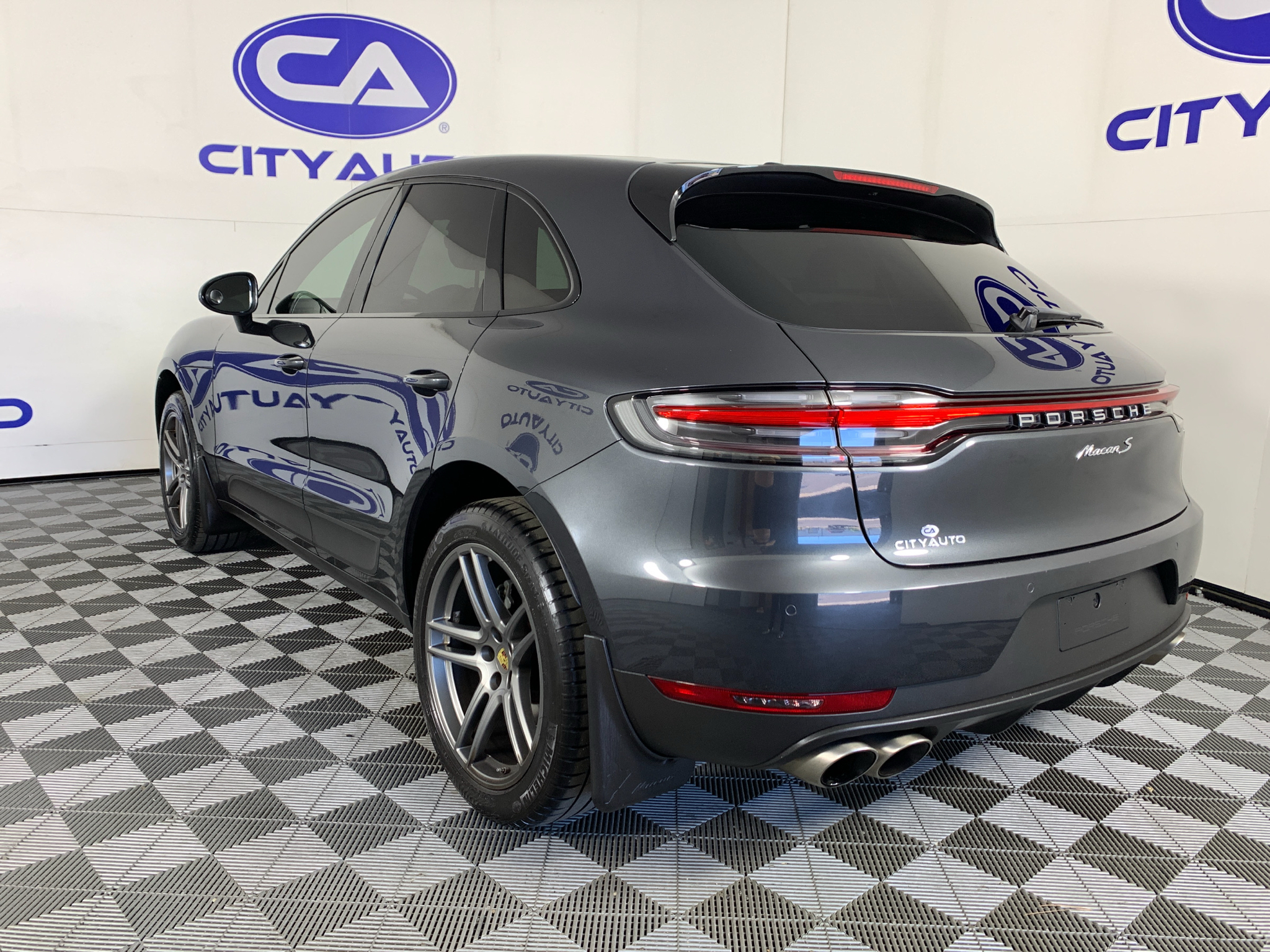 Used 2020 Porsche Macan SUV