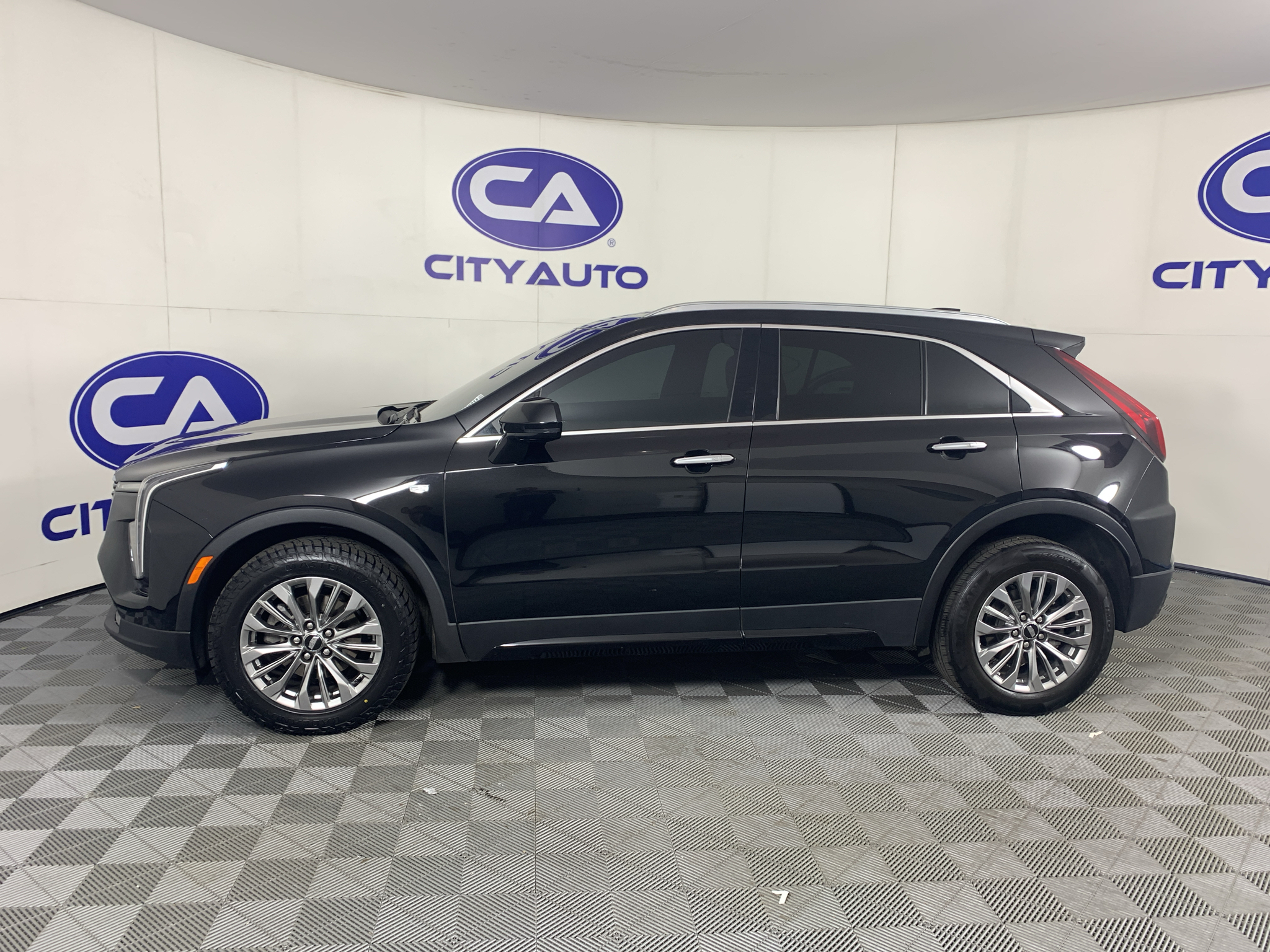 Used 2024 Cadillac XT4 SUV