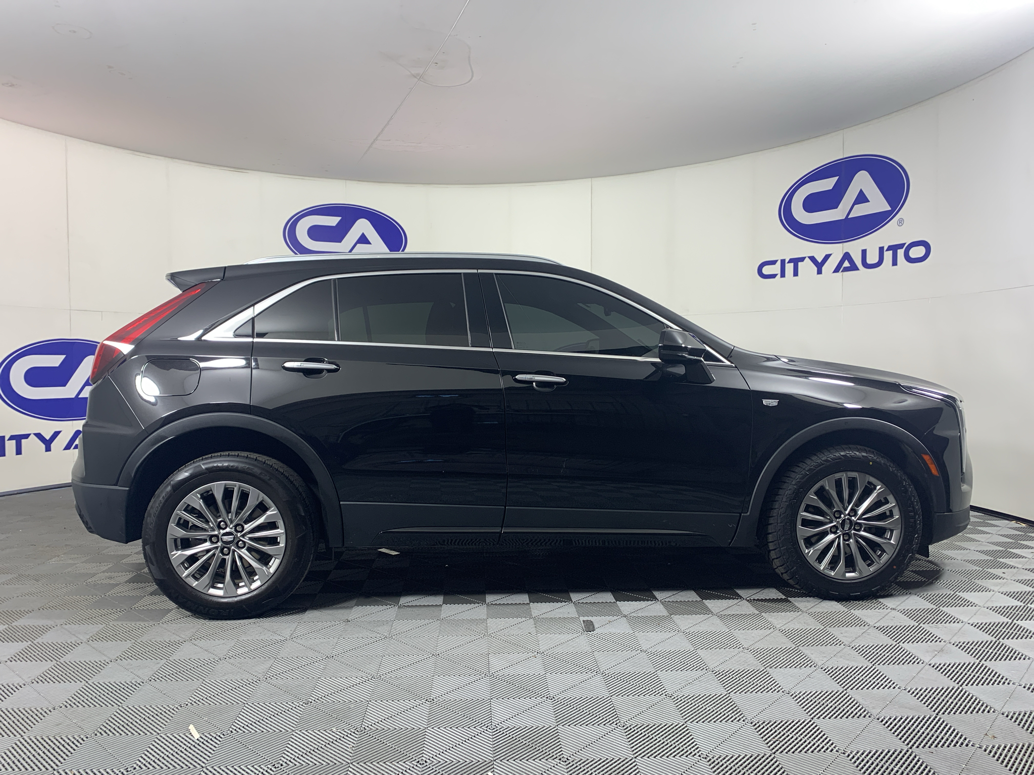 Used 2024 Cadillac XT4 SUV