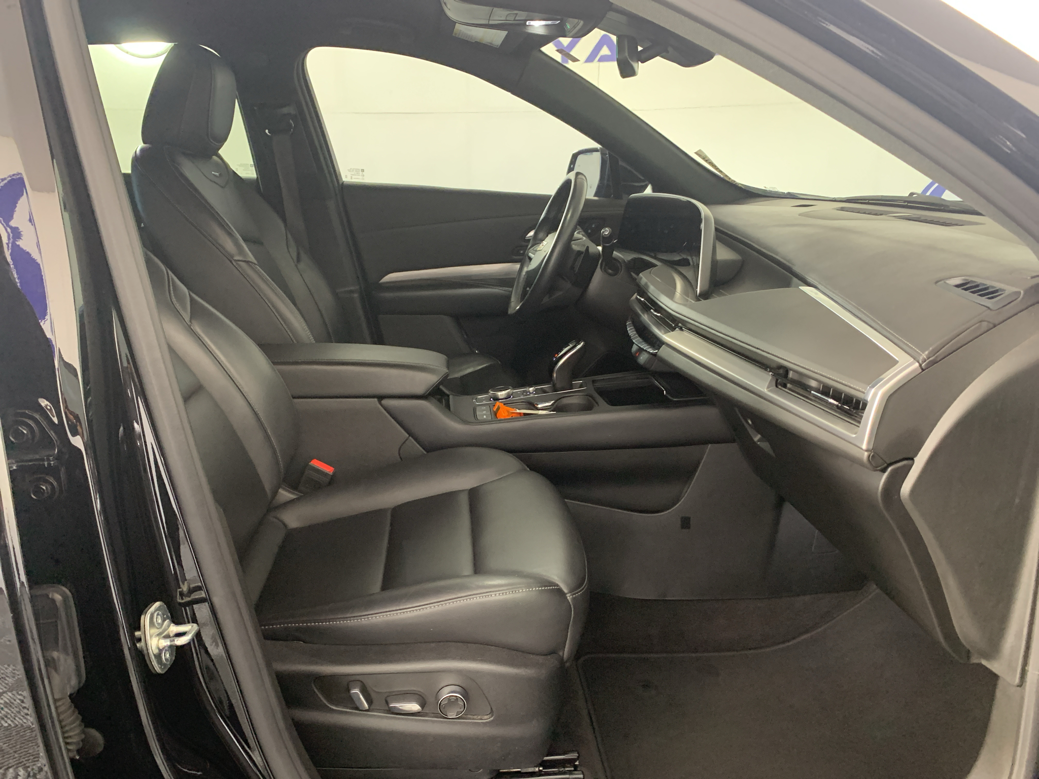 Used 2024 Cadillac XT4 SUV