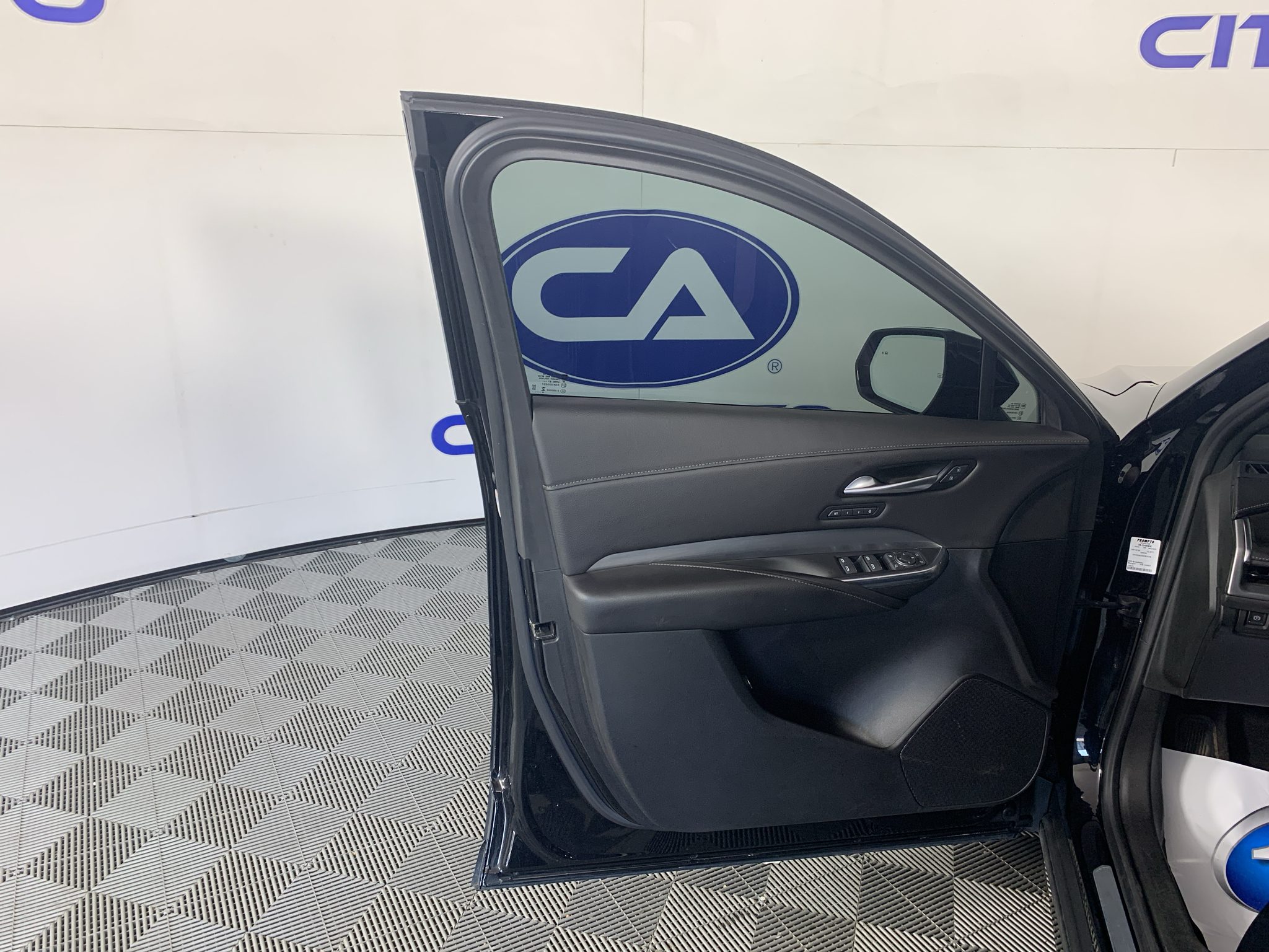 Used 2024 Cadillac XT4 SUV