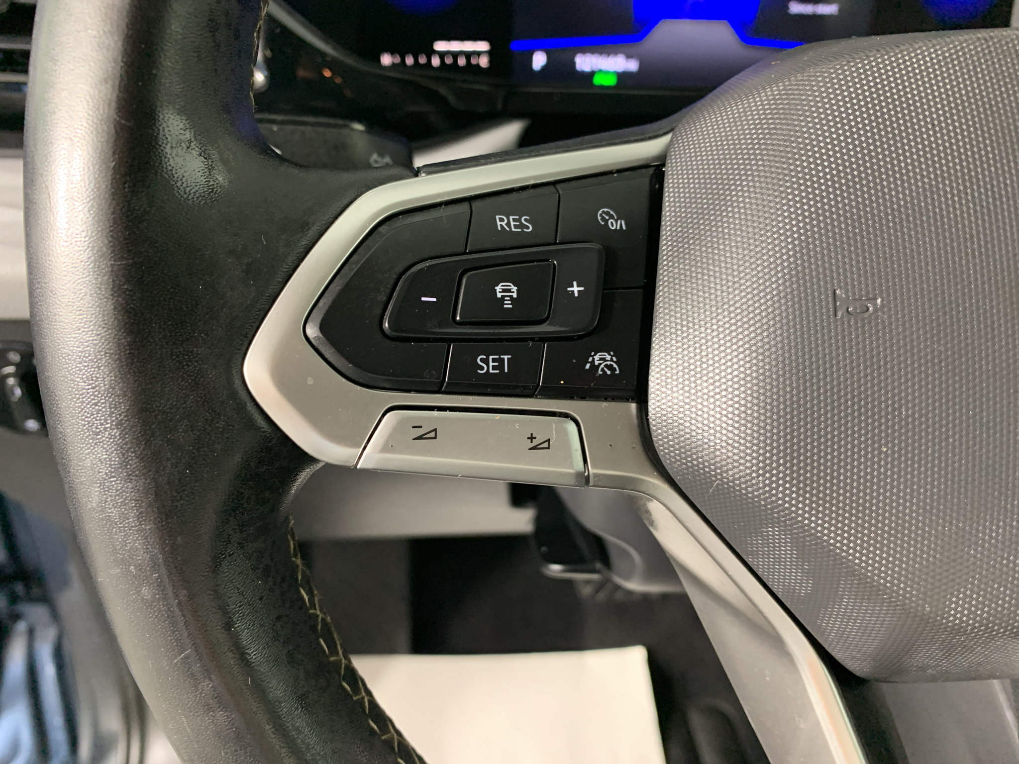 Used 2022 Volkswagen Taos SUV