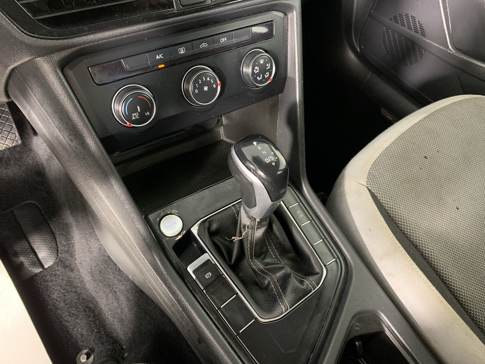 Used 2022 Volkswagen Taos SUV