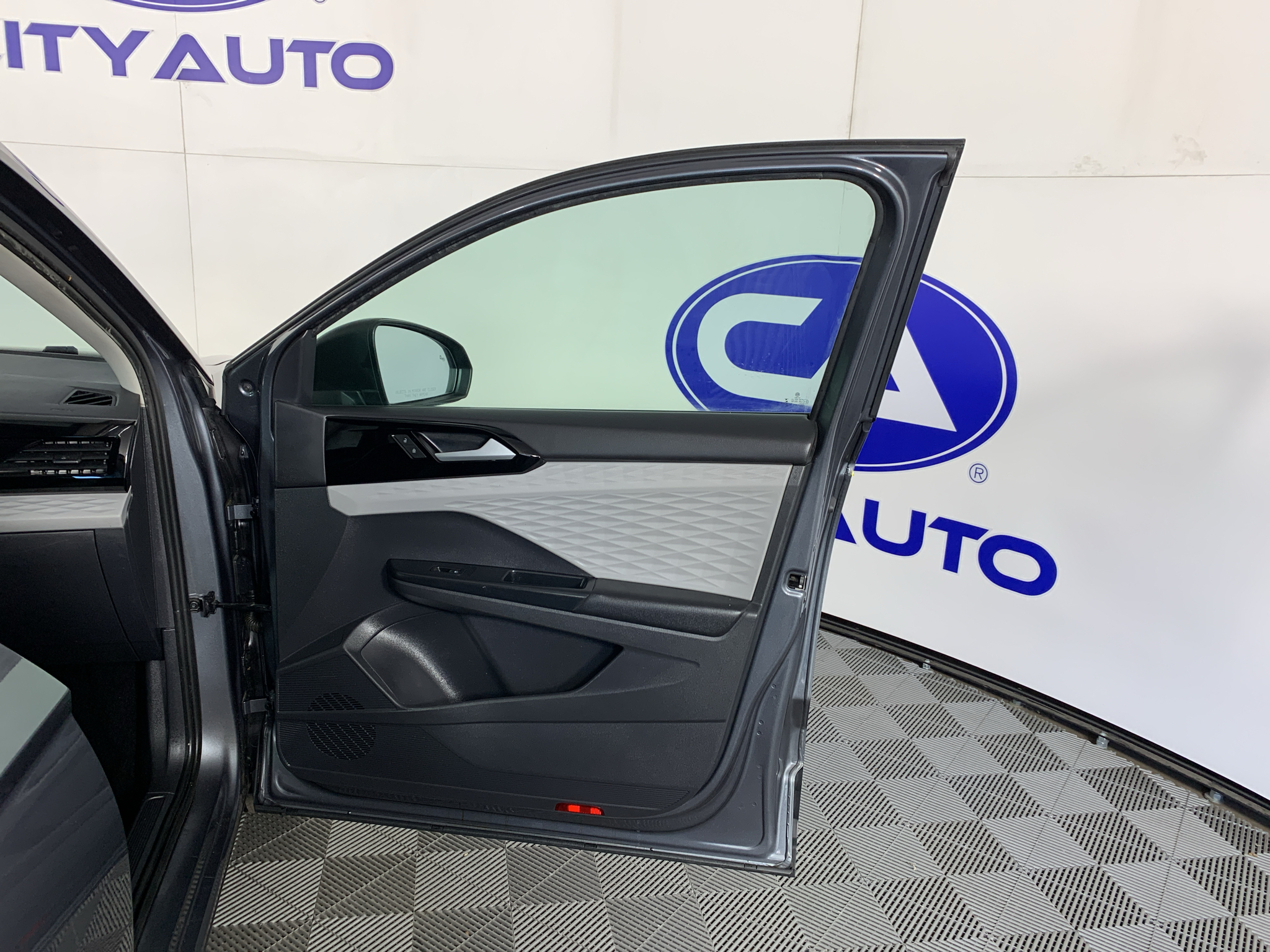 Used 2022 Volkswagen Taos SUV