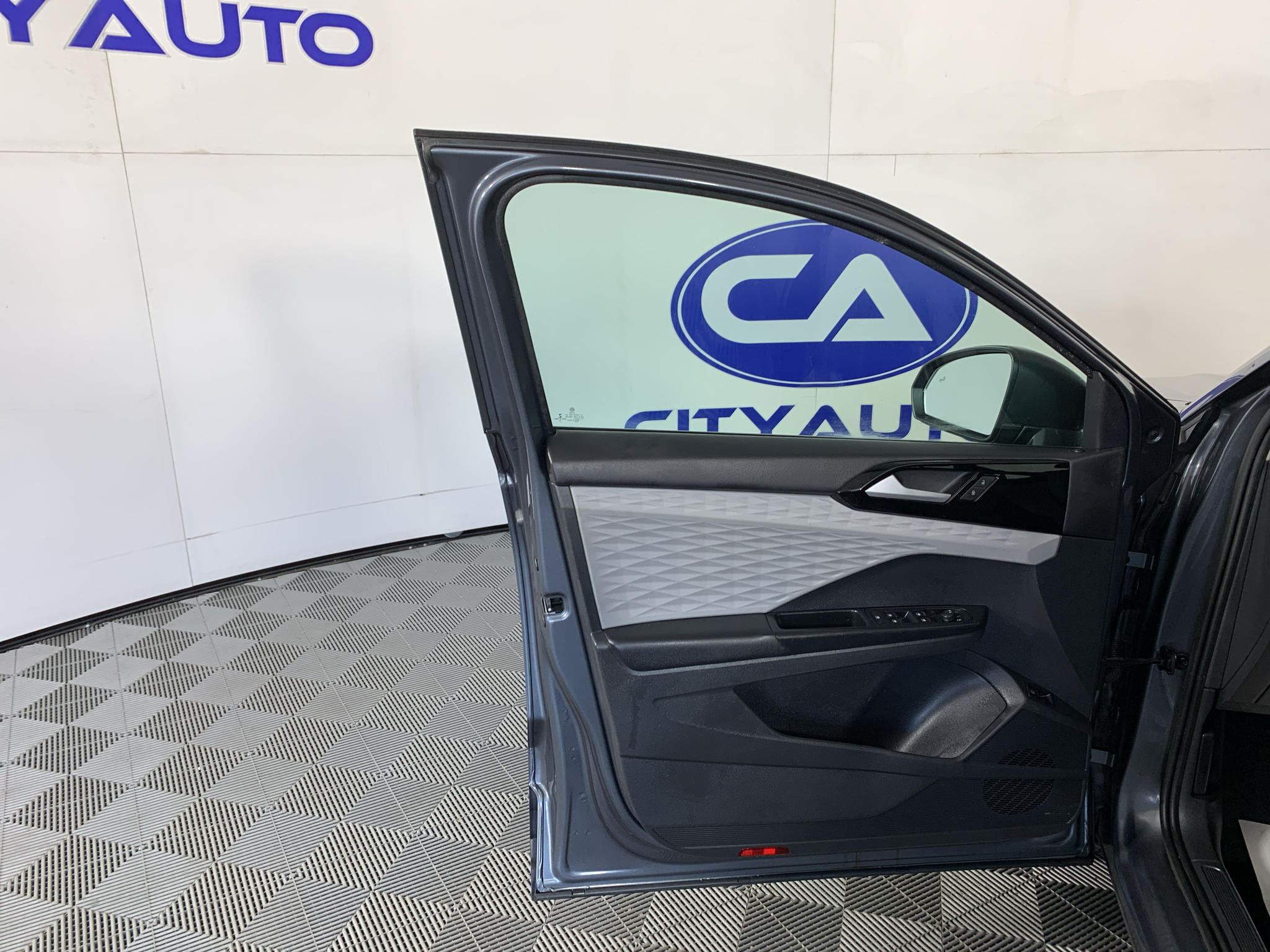 Used 2022 Volkswagen Taos SUV
