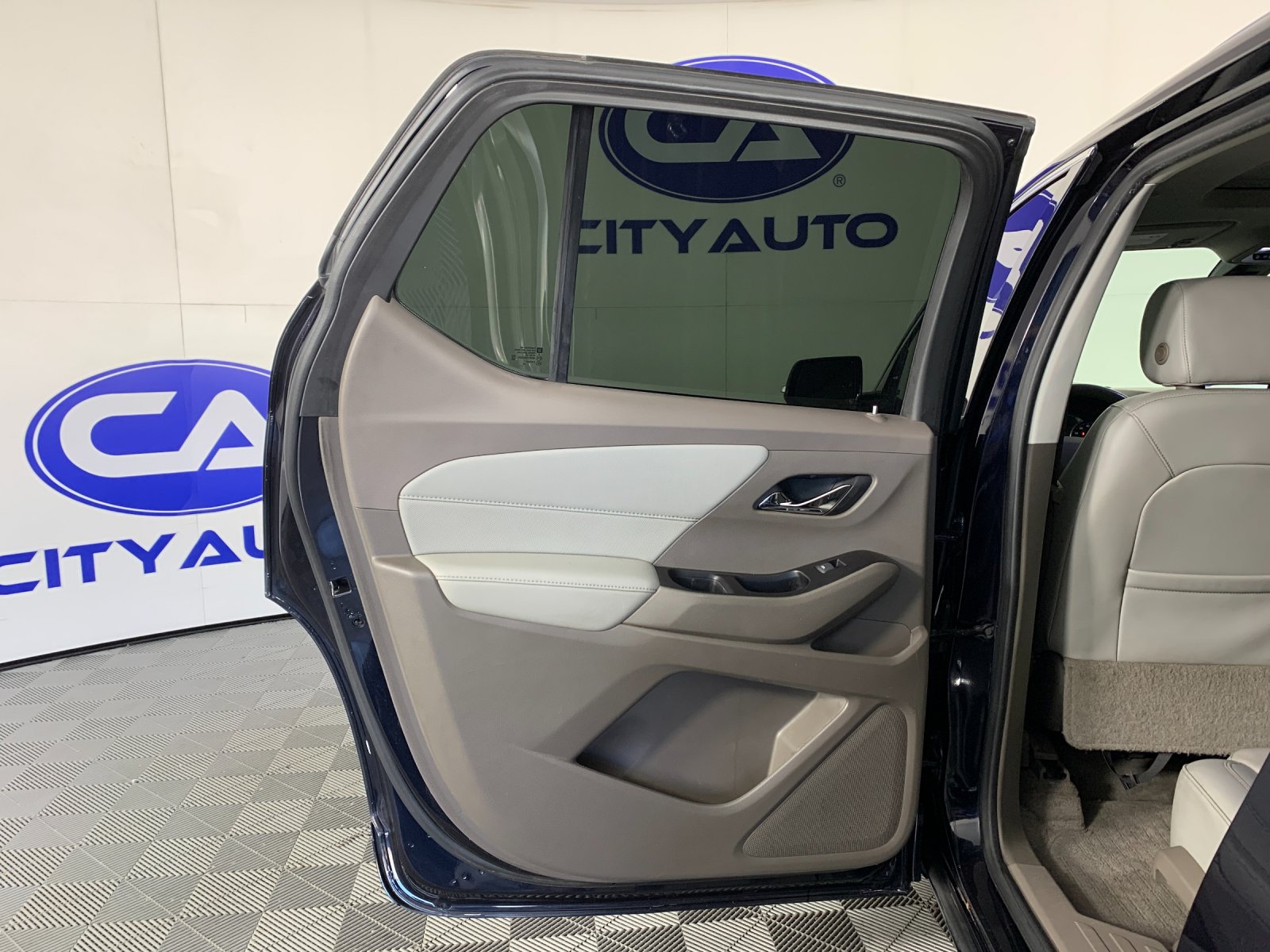 Used 2020 Chevrolet Traverse SUV