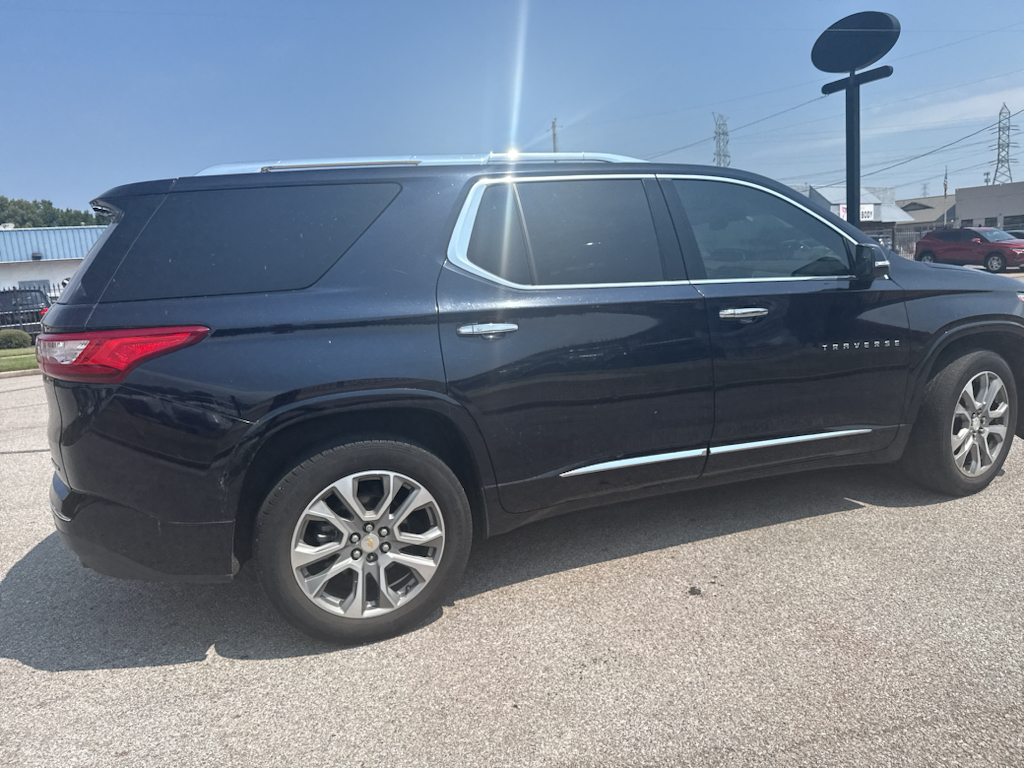 Used 2020 Chevrolet Traverse SUV