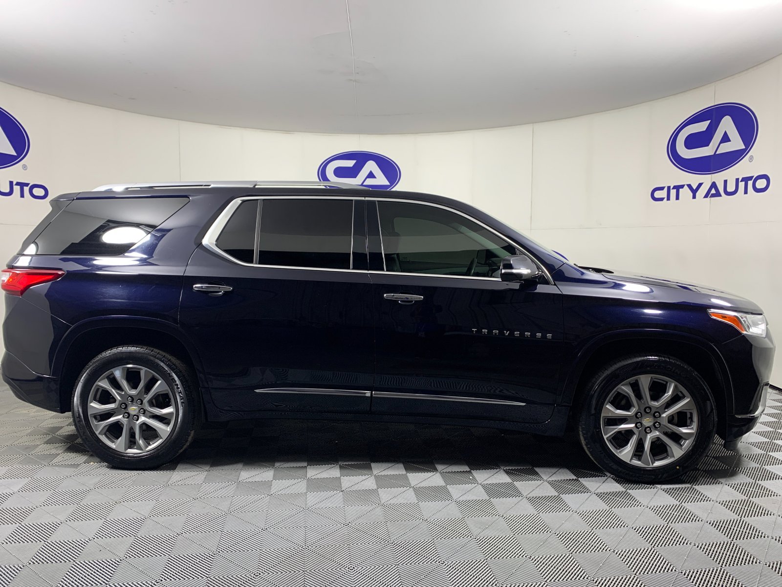 Used 2020 Chevrolet Traverse SUV