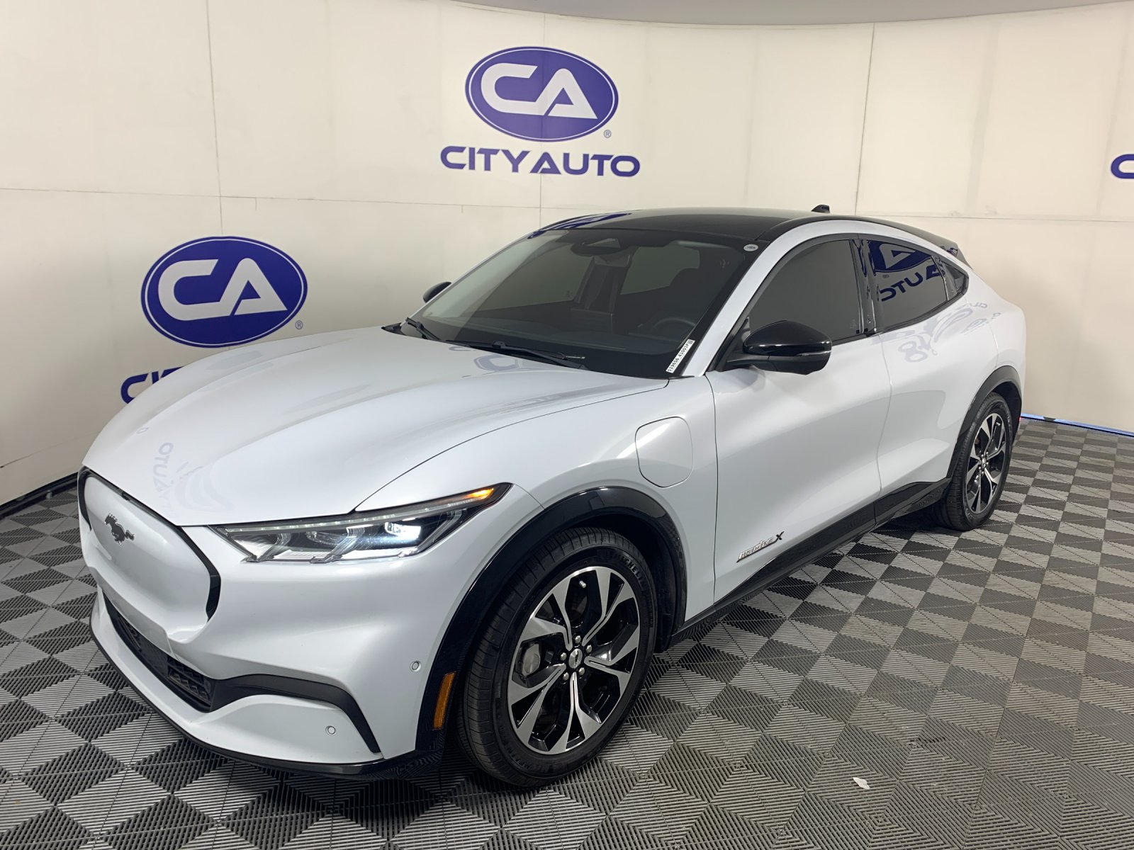 Used 2022 Ford Mustang Mach-E SUV