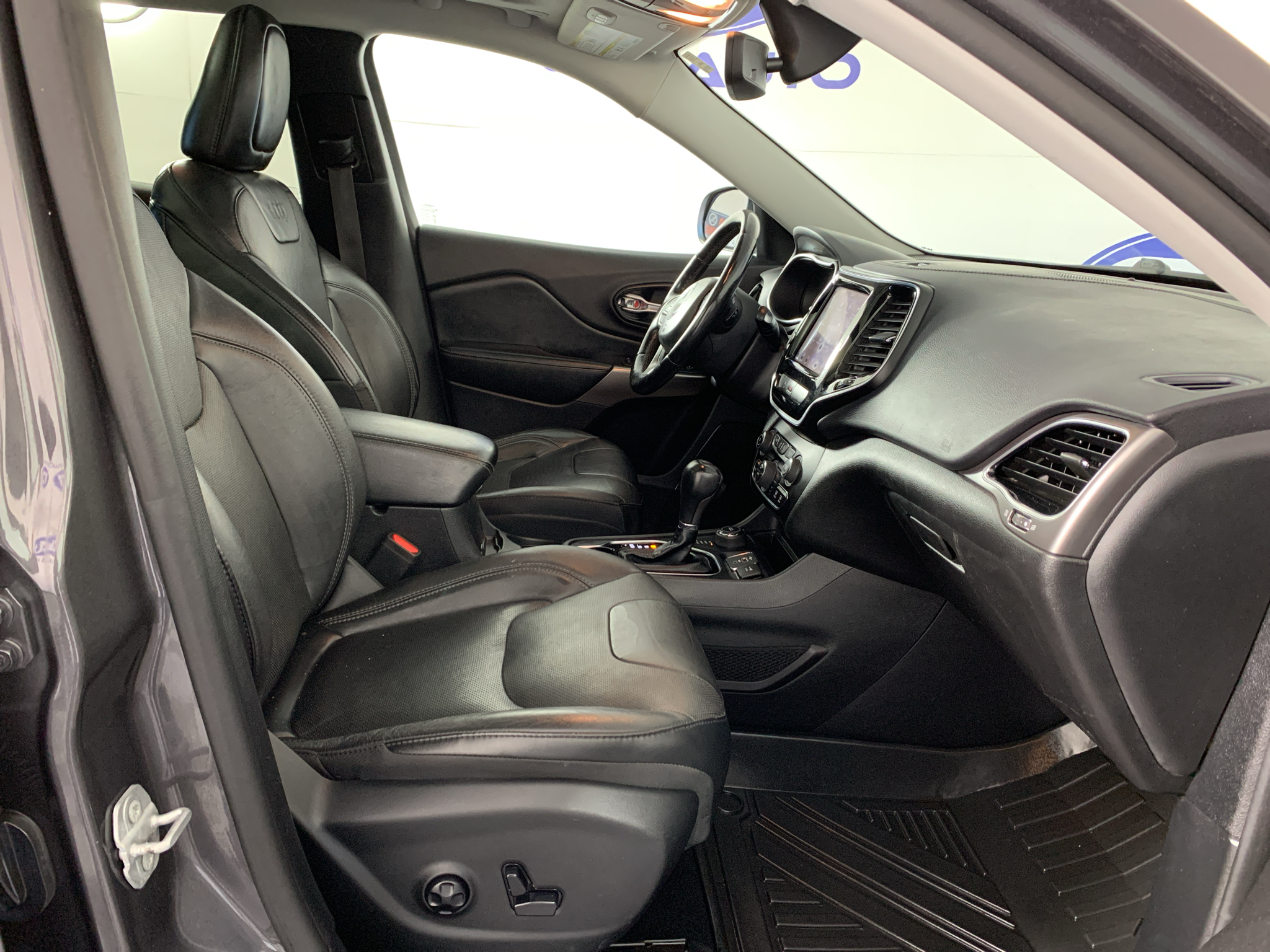 Used 2020 Jeep Cherokee SUV