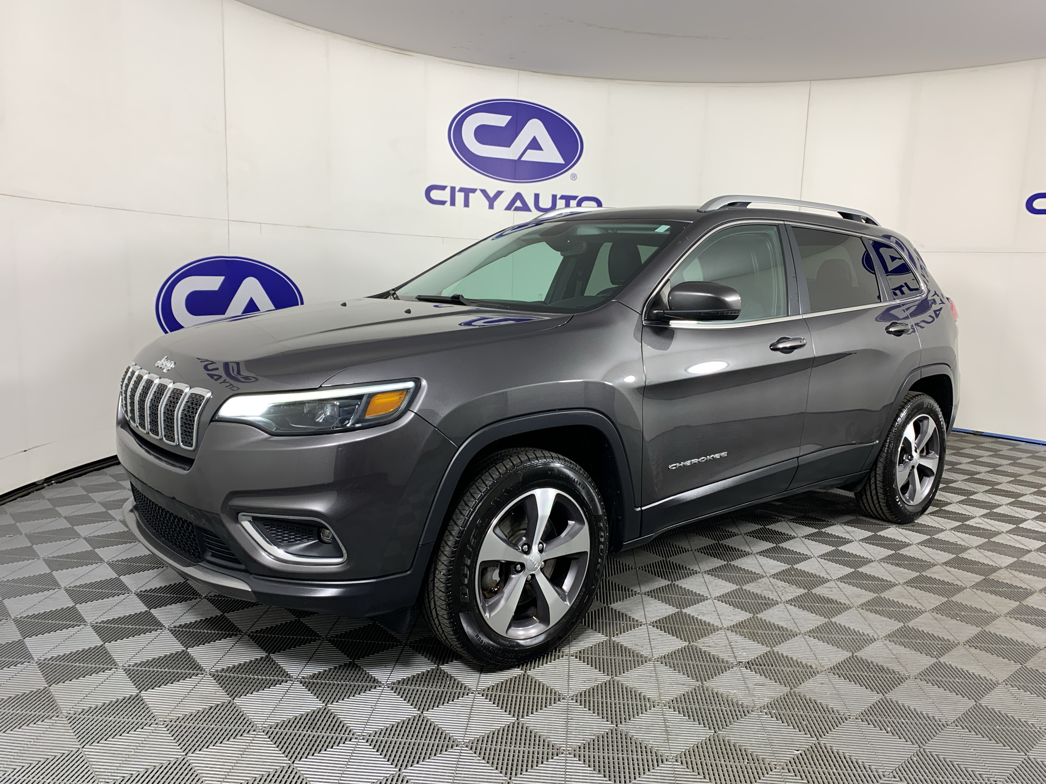 Used 2020 Jeep Cherokee SUV