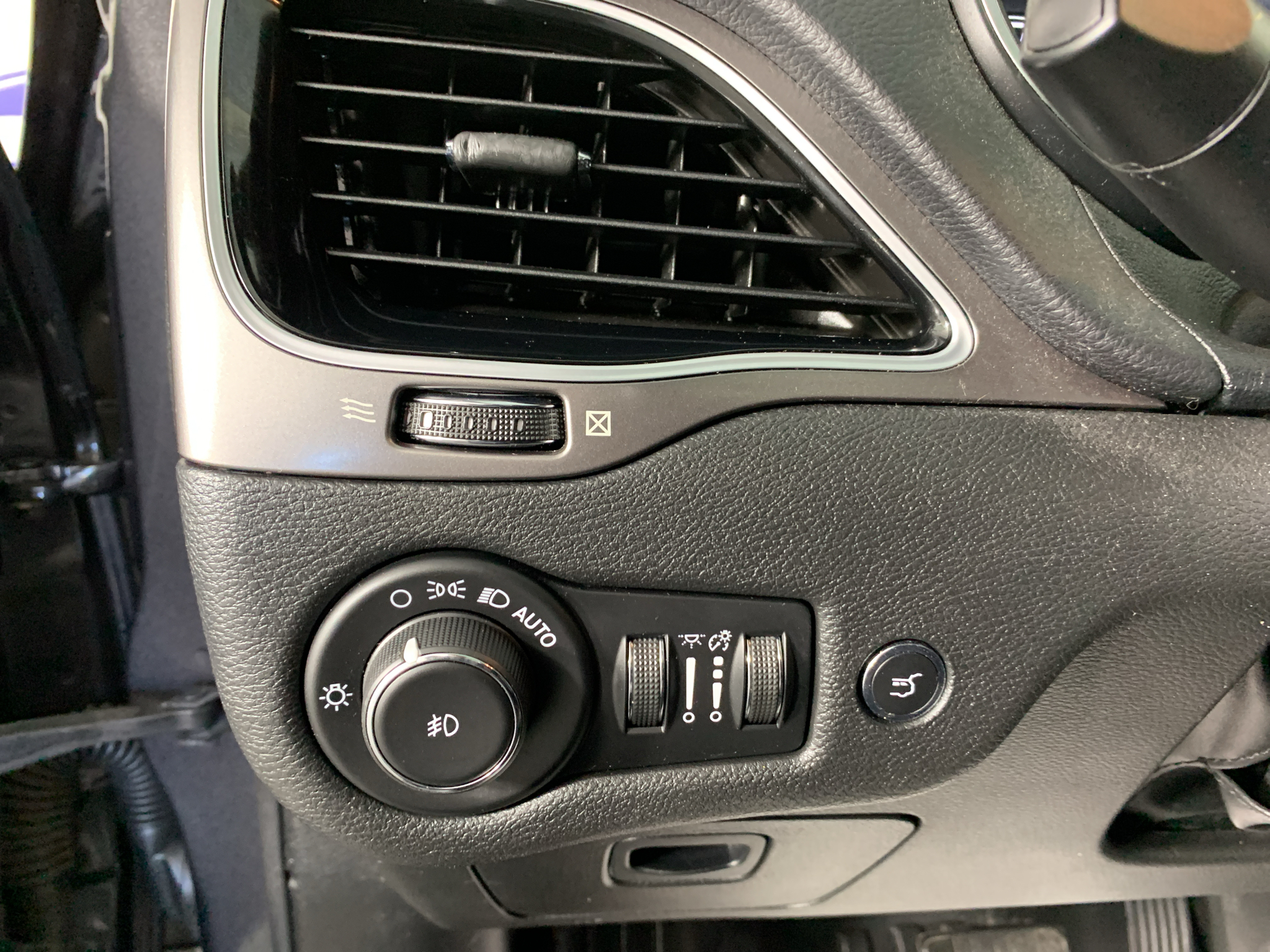 Used 2020 Jeep Cherokee SUV