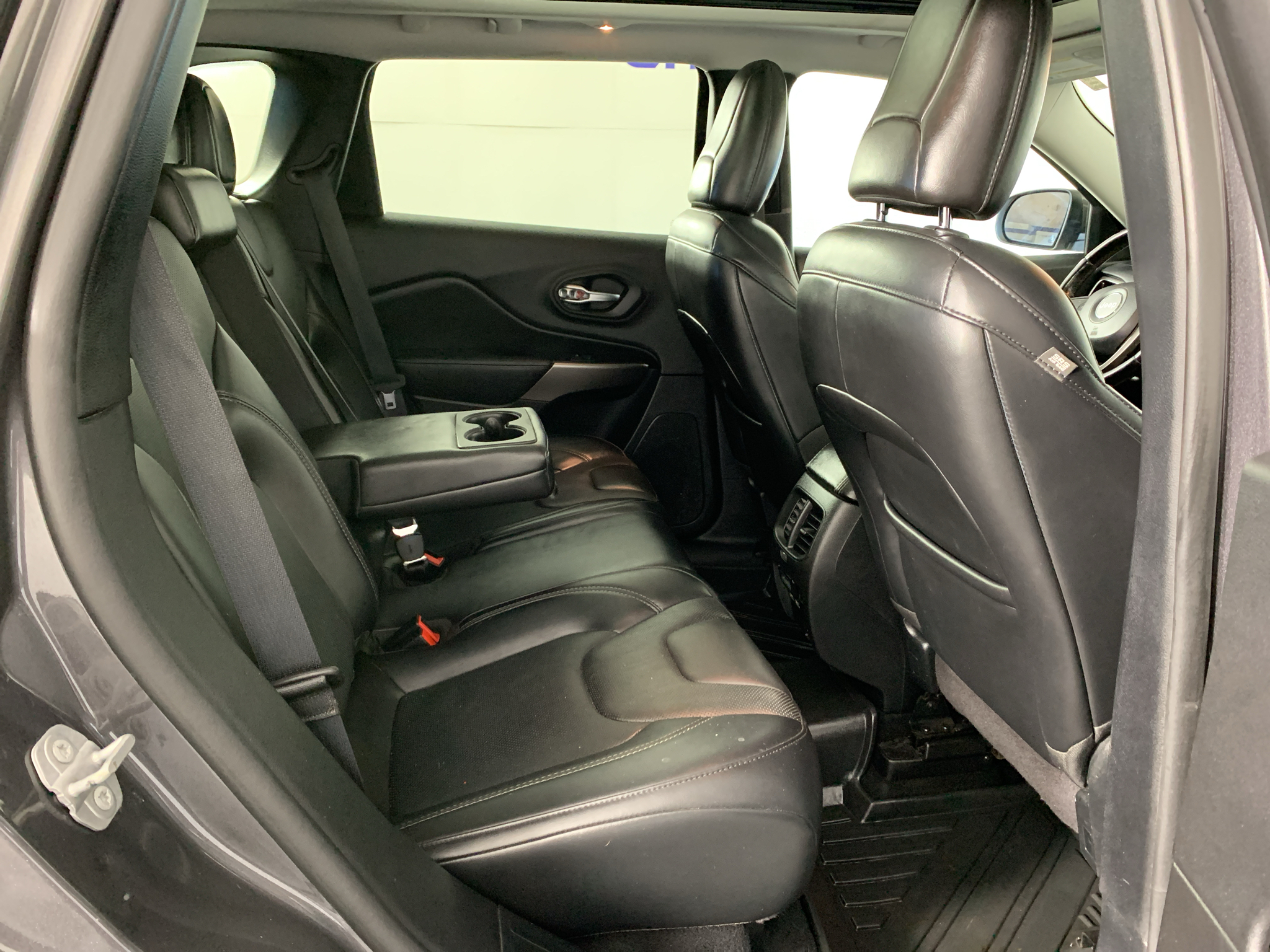 Used 2020 Jeep Cherokee SUV