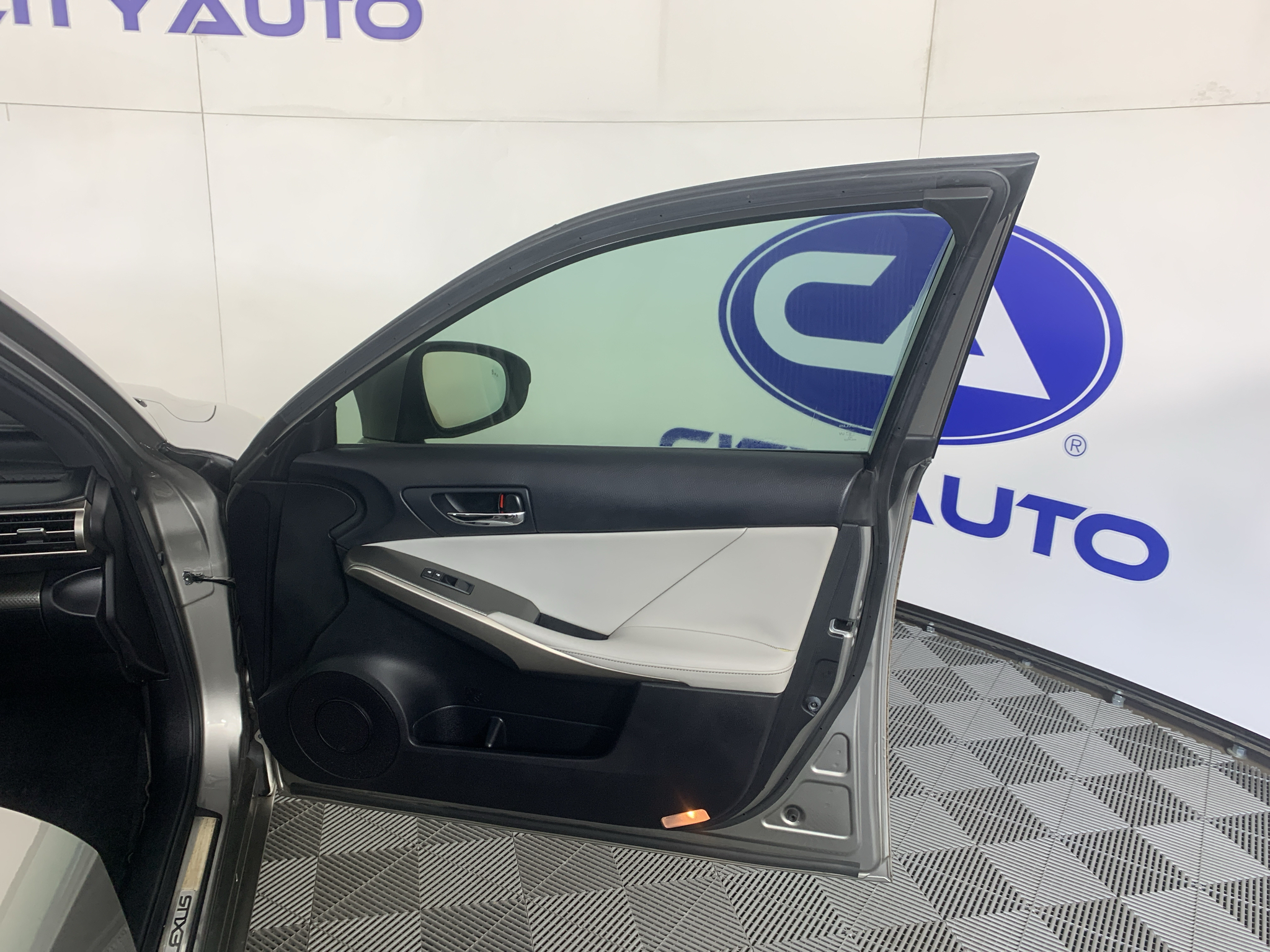 Used 2015 Lexus IS 250 Sedan