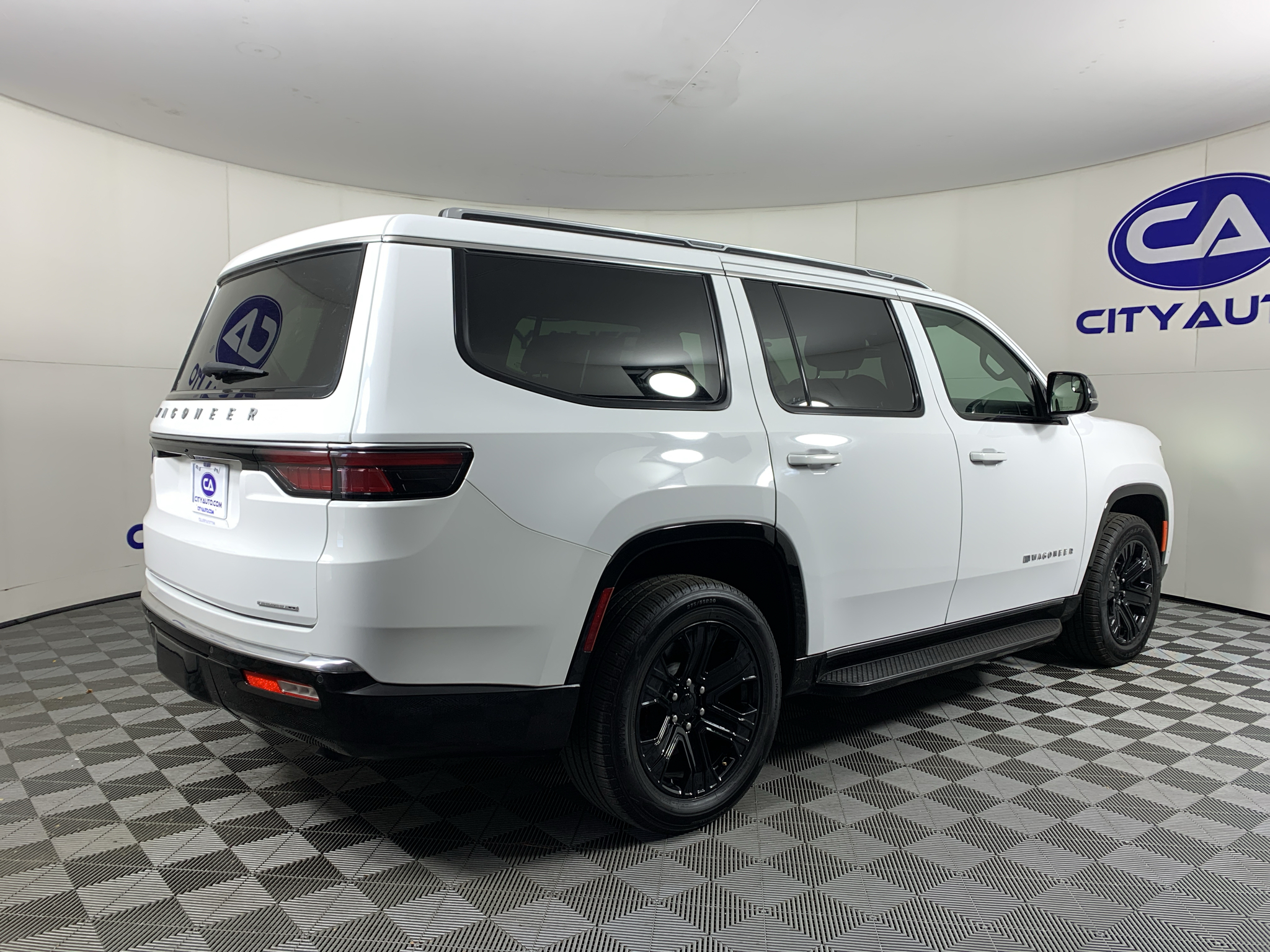 Used 2024 Jeep Wagoneer SUV