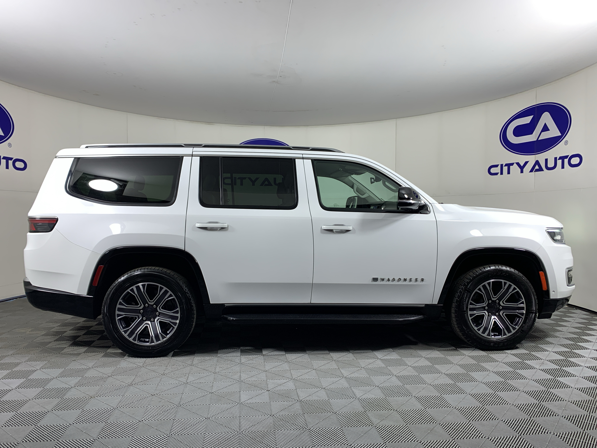 Used 2024 Jeep Wagoneer SUV