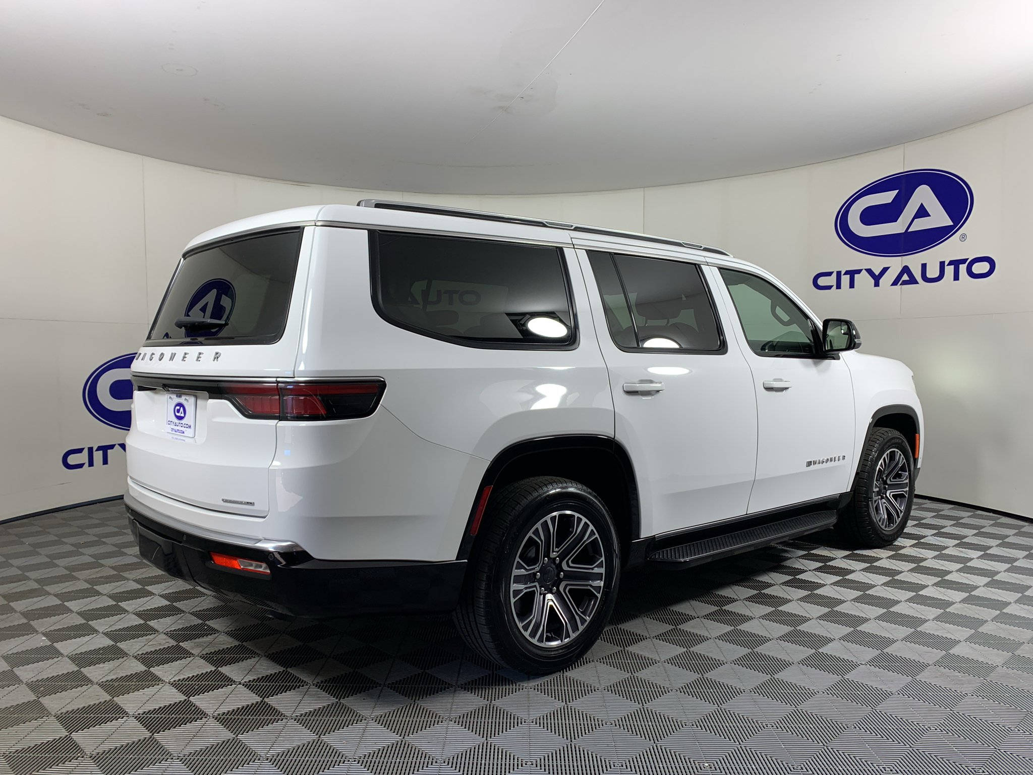 Used 2024 Jeep Wagoneer SUV