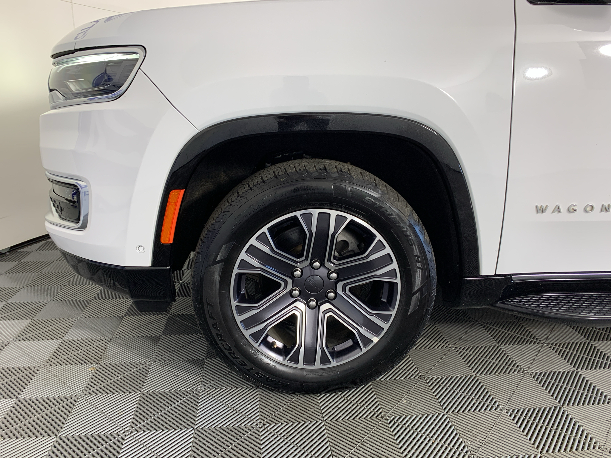 Used 2024 Jeep Wagoneer SUV
