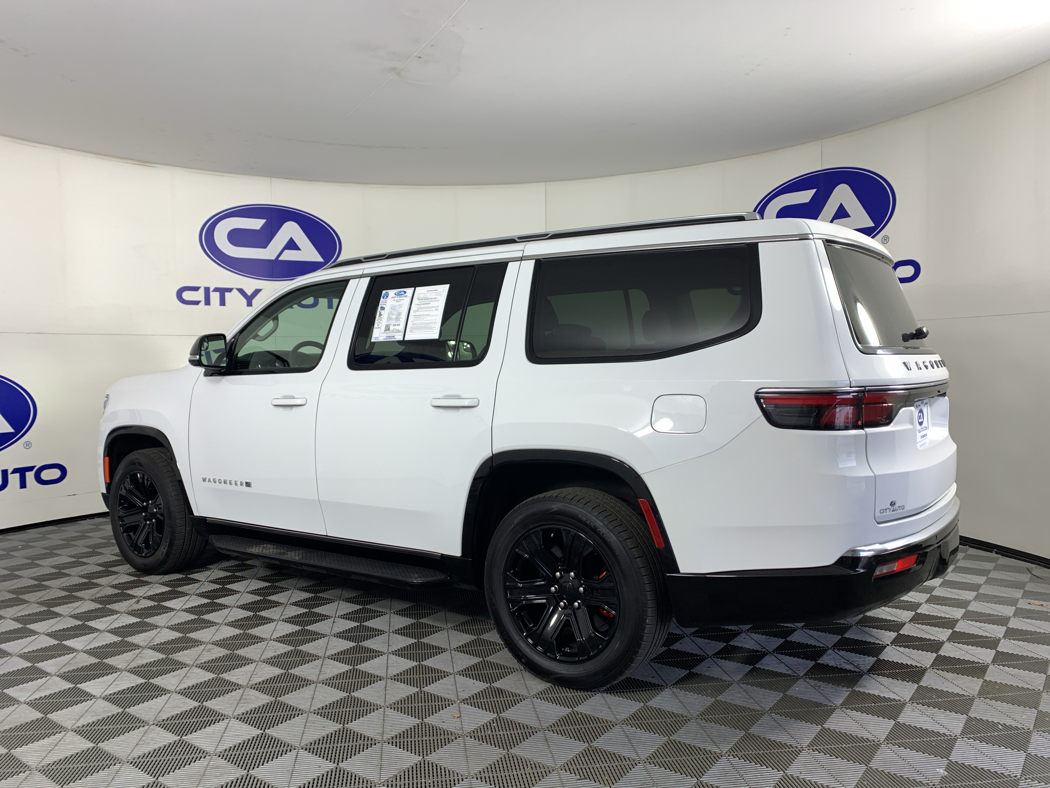 Used 2024 Jeep Wagoneer SUV