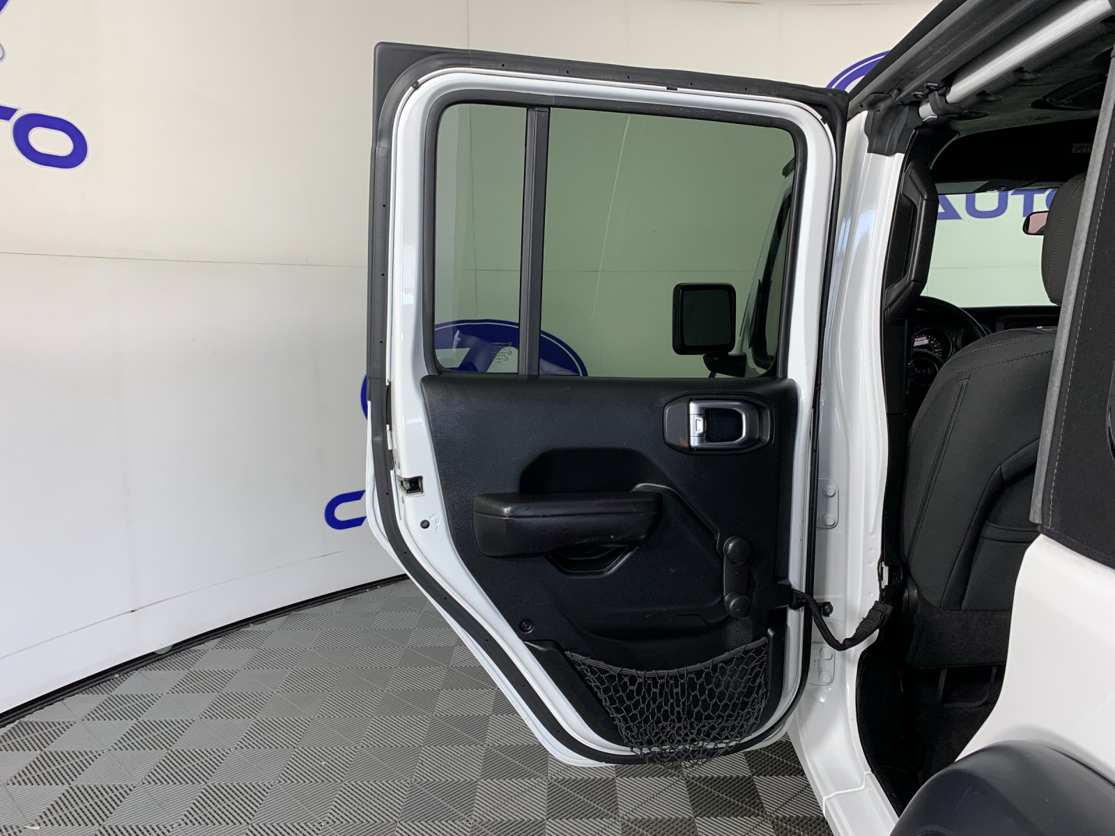 Used 2019 Jeep Wrangler SUV