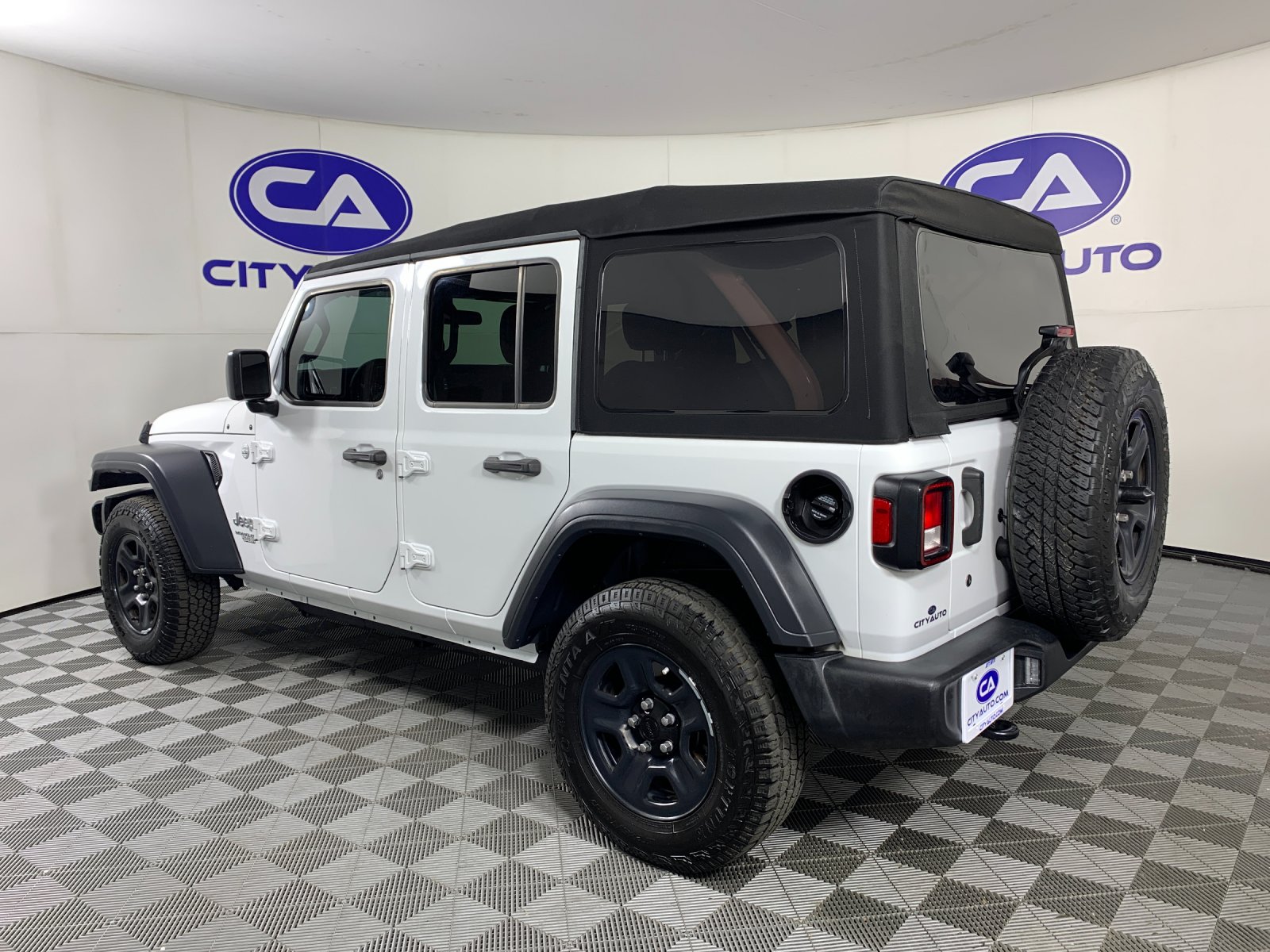 Used 2019 Jeep Wrangler SUV