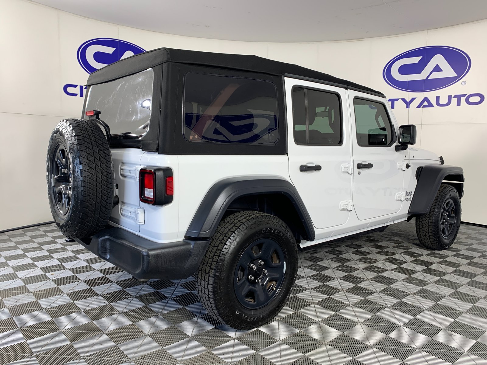 Used 2019 Jeep Wrangler SUV