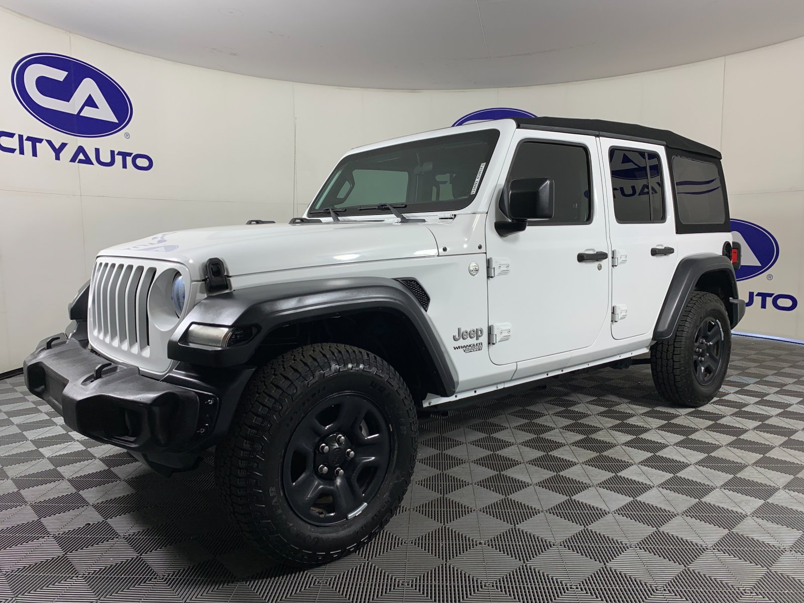 Used 2019 Jeep Wrangler SUV