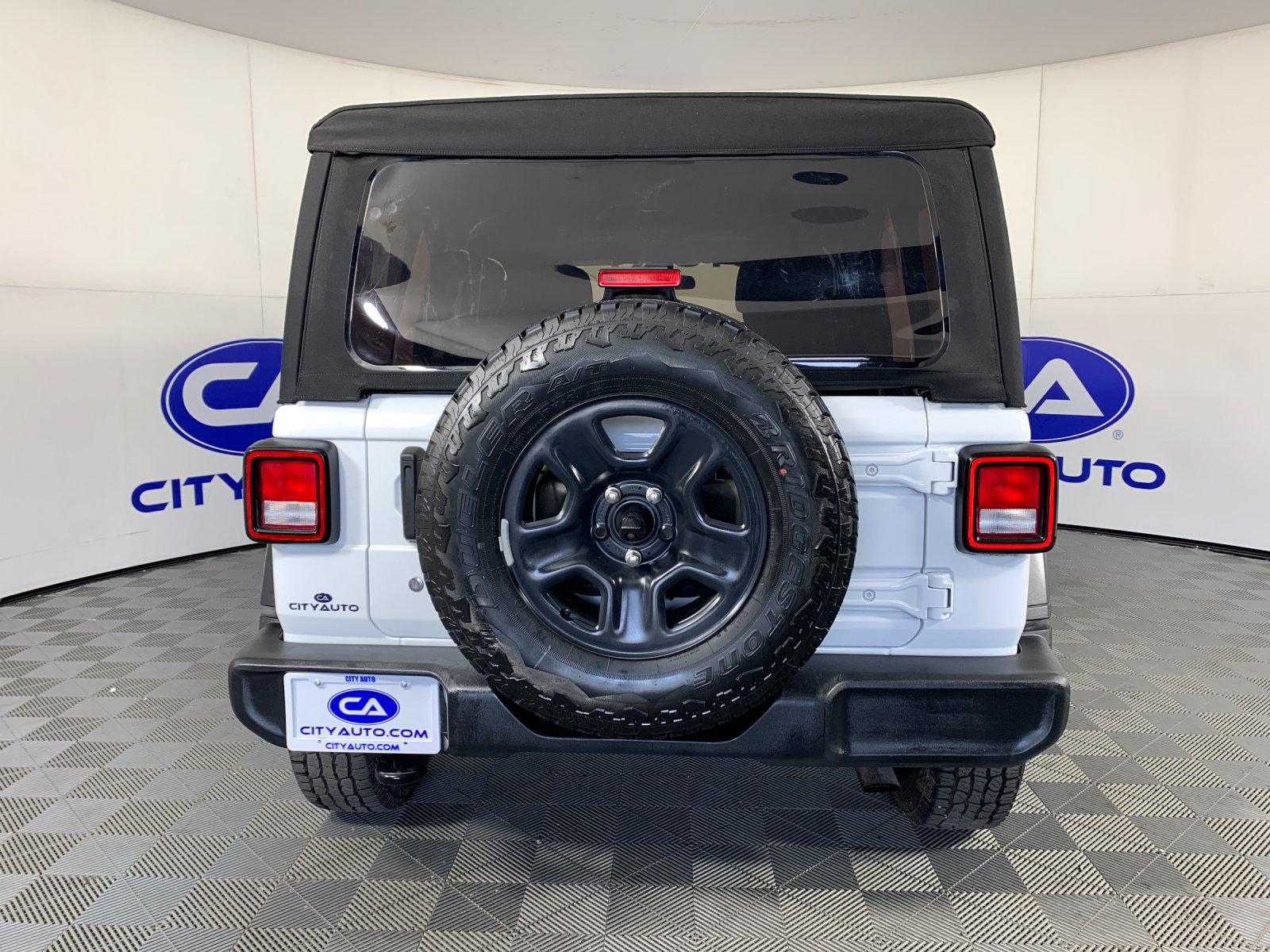Used 2019 Jeep Wrangler SUV