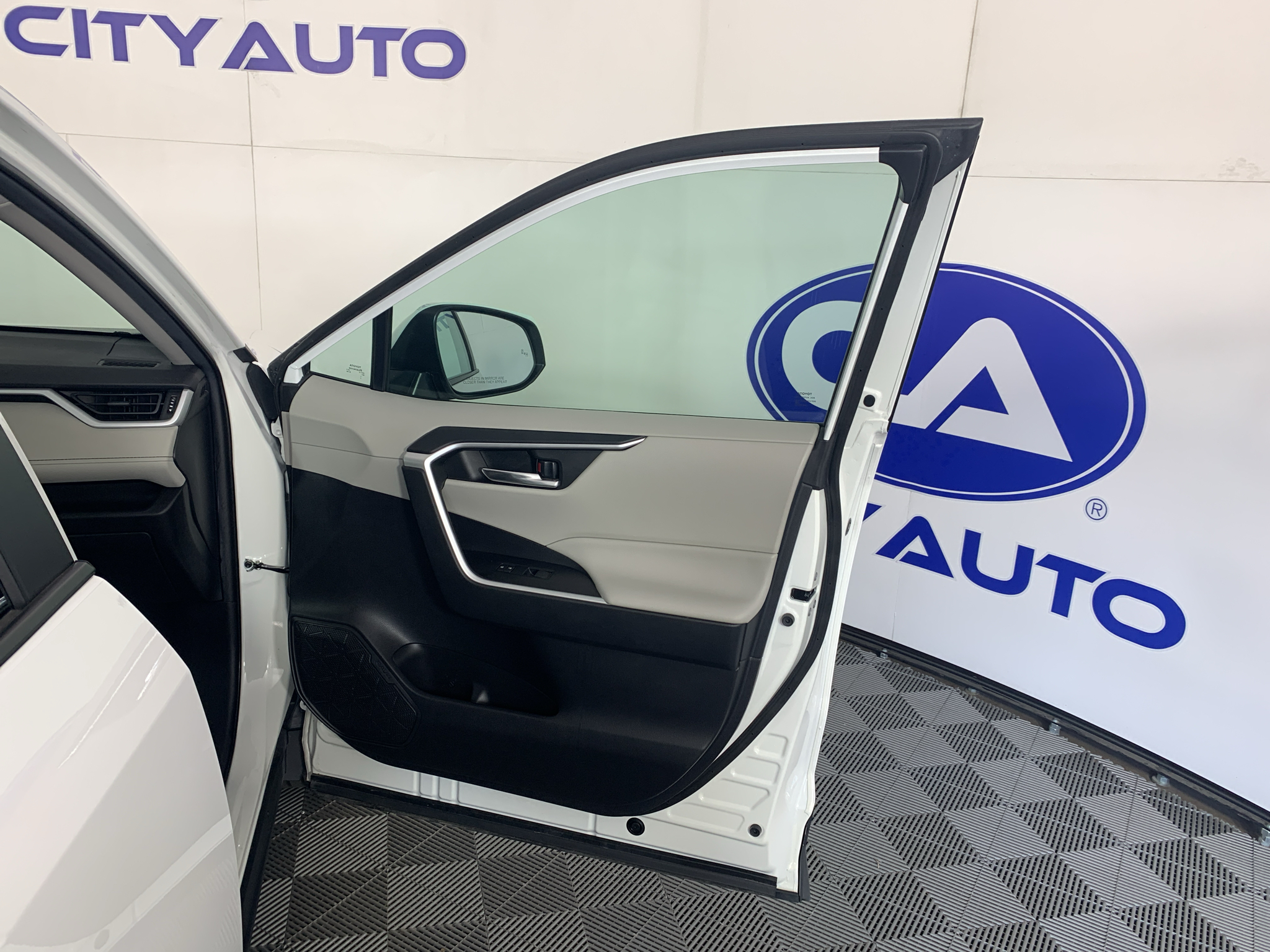 Used 2021 Toyota RAV4 SUV