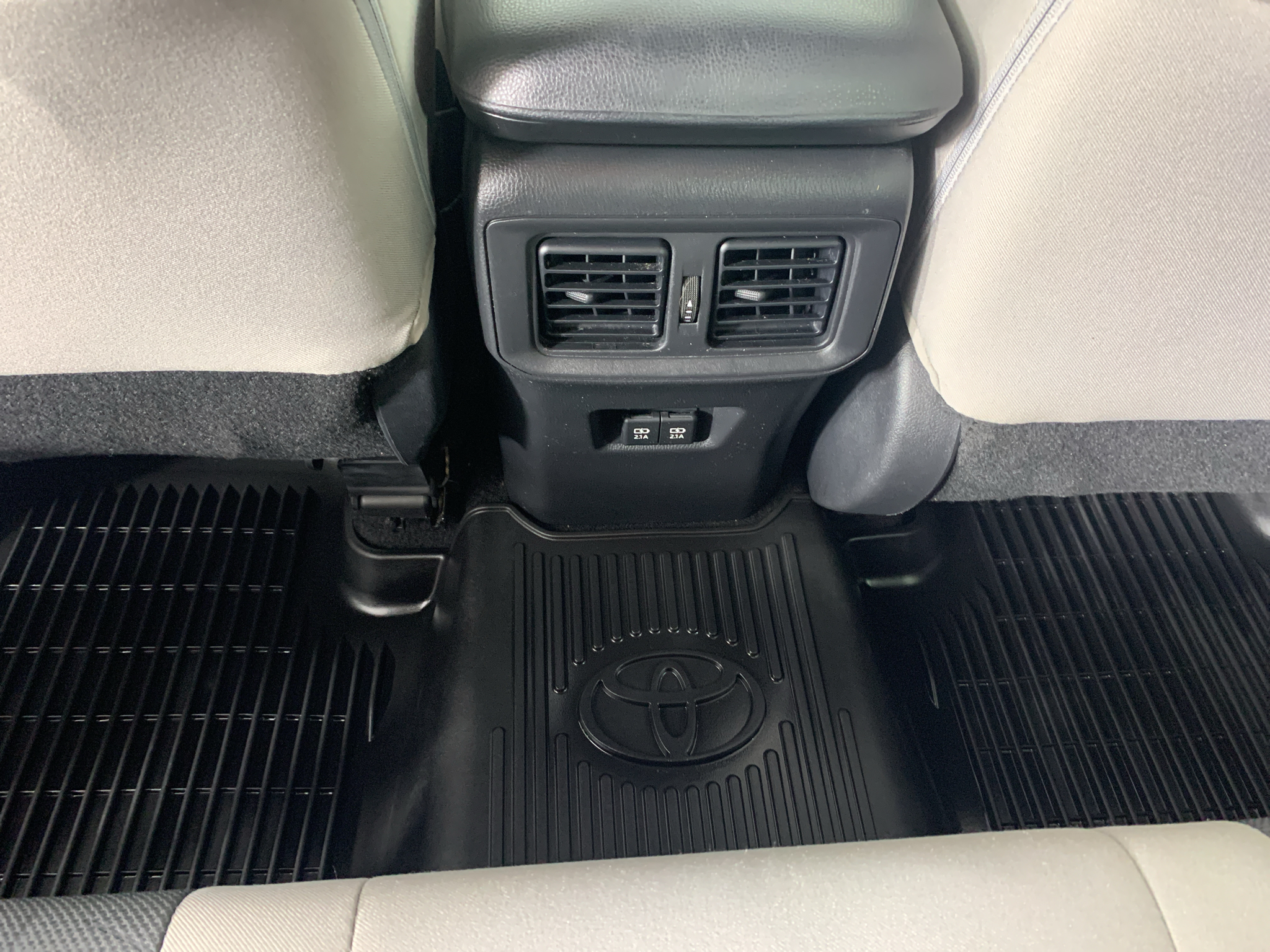 Used 2021 Toyota RAV4 SUV