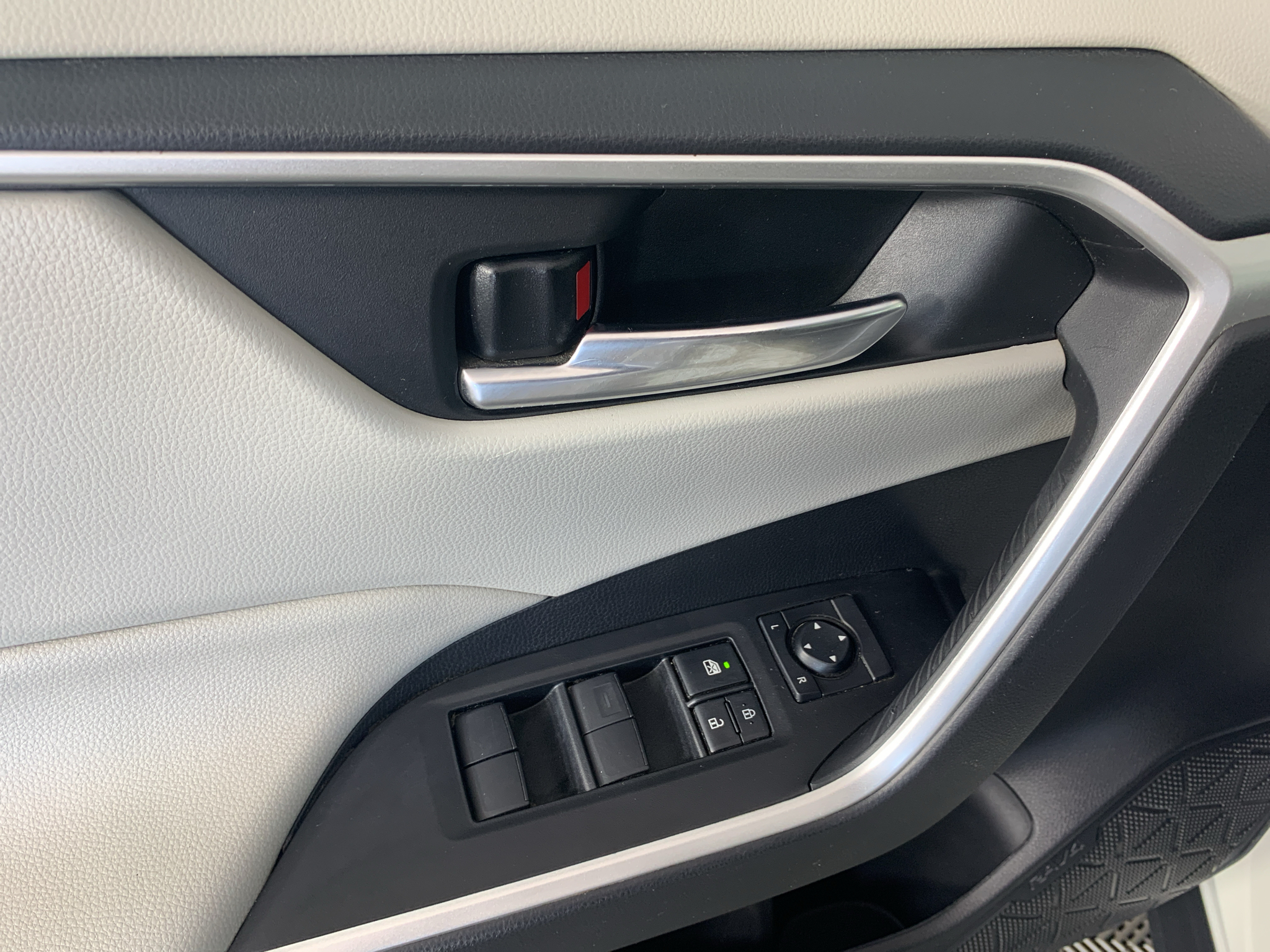 Used 2021 Toyota RAV4 SUV