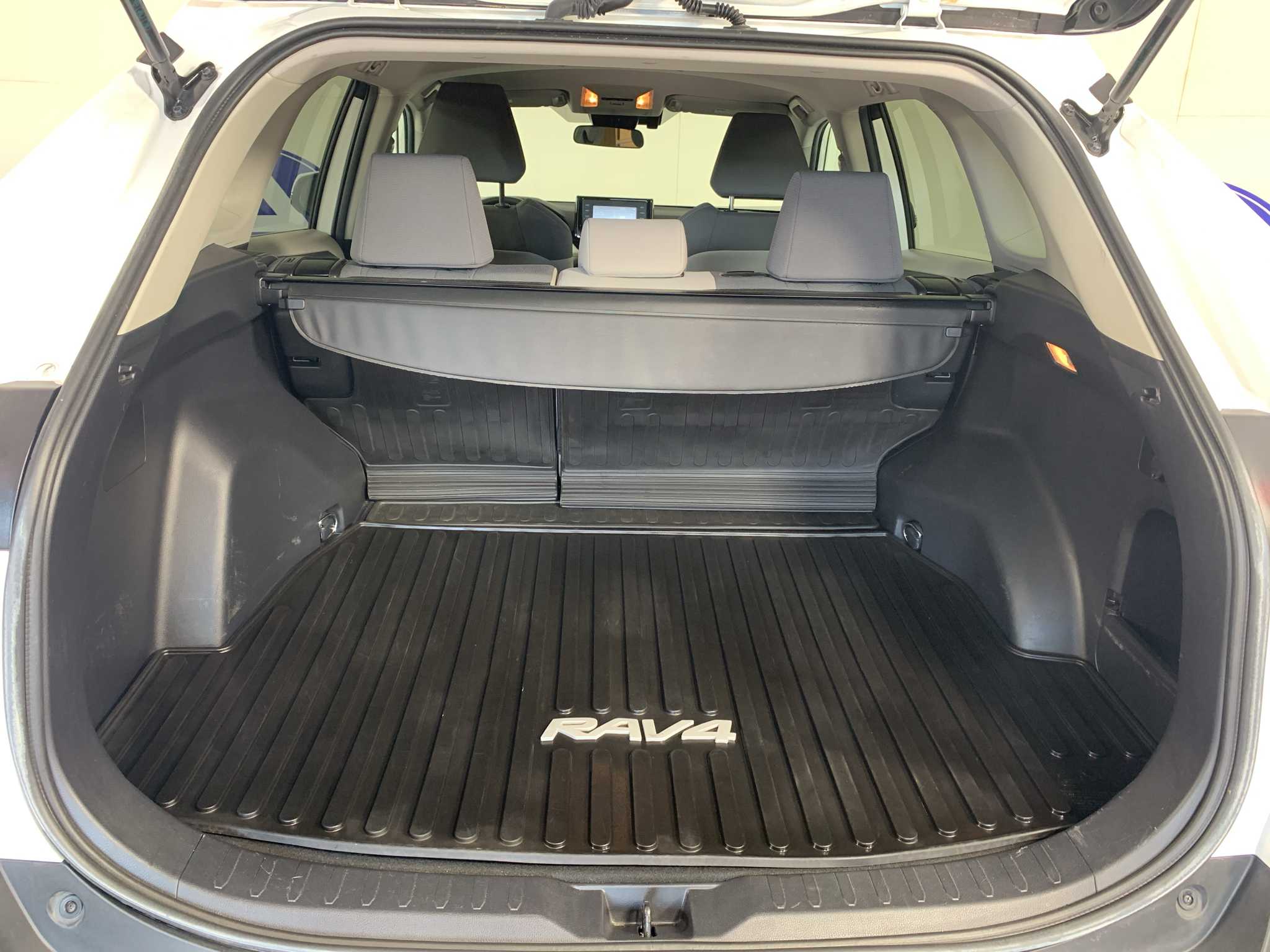Used 2021 Toyota RAV4 SUV