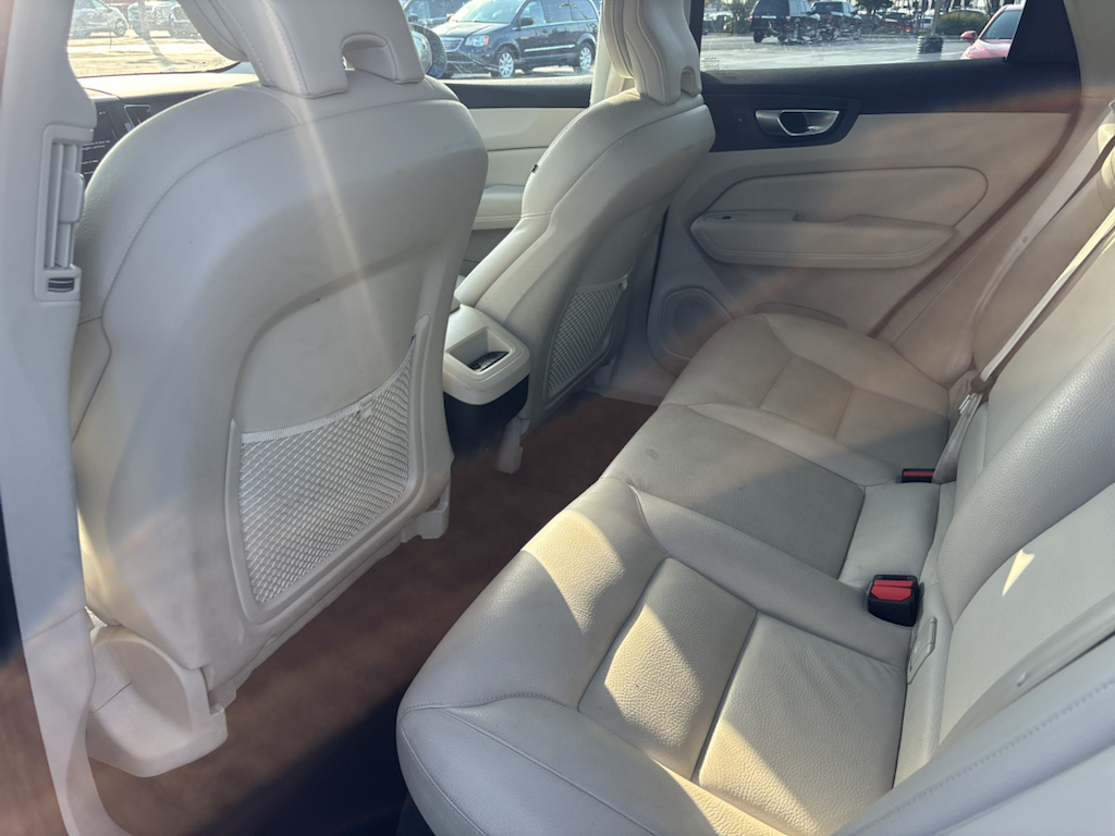 Used 2023 Volvo XC60 B5 SUV