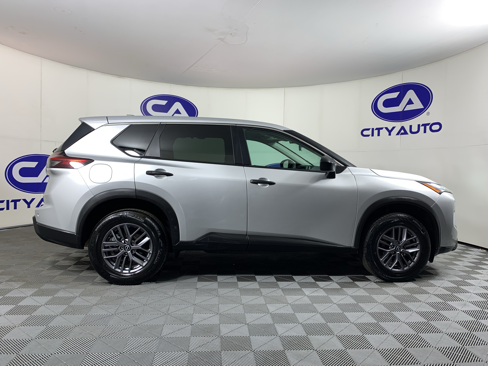 Used 2024 Nissan Rogue SUV