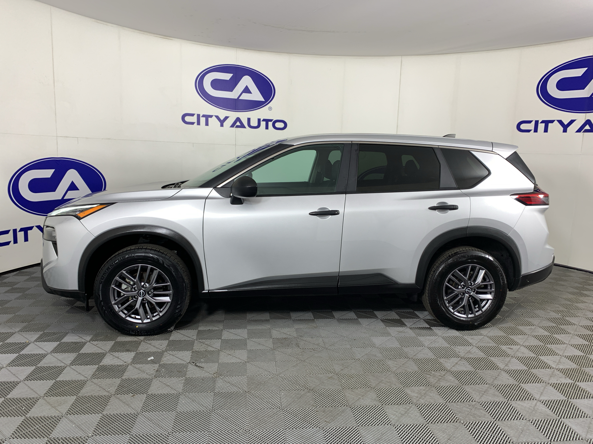 Used 2024 Nissan Rogue SUV