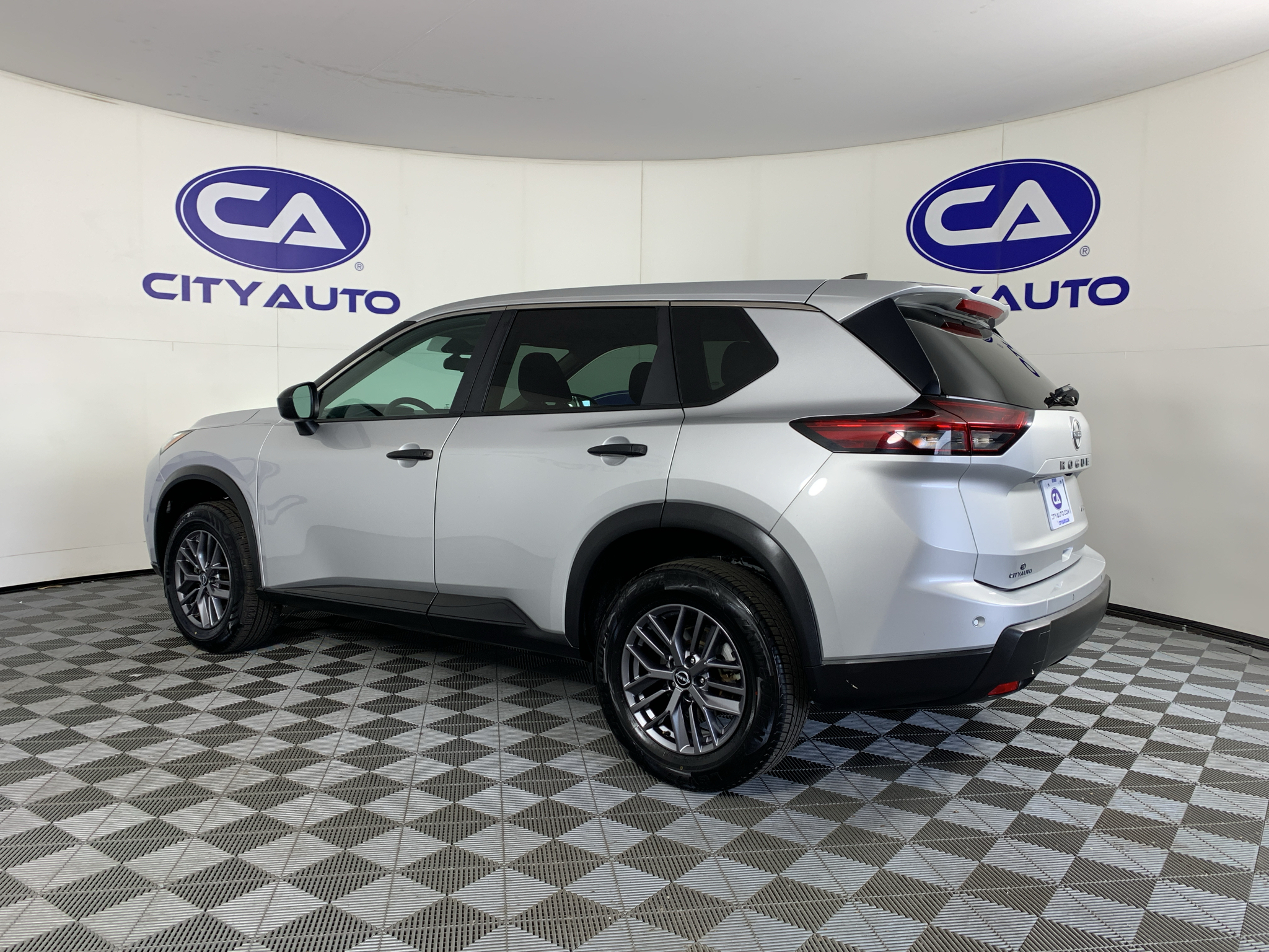 Used 2024 Nissan Rogue SUV