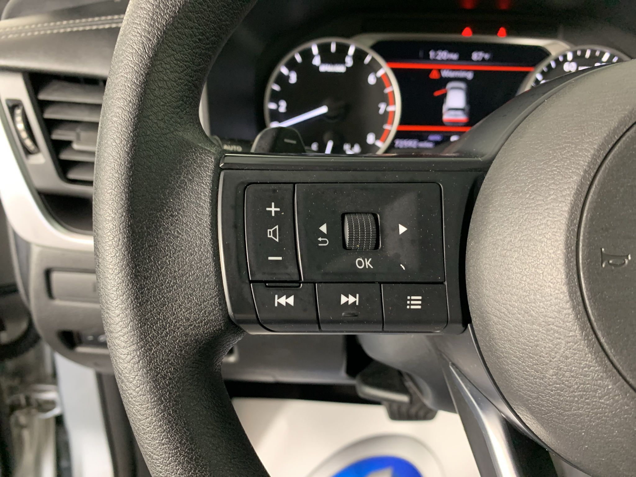 Used 2024 Nissan Rogue SUV